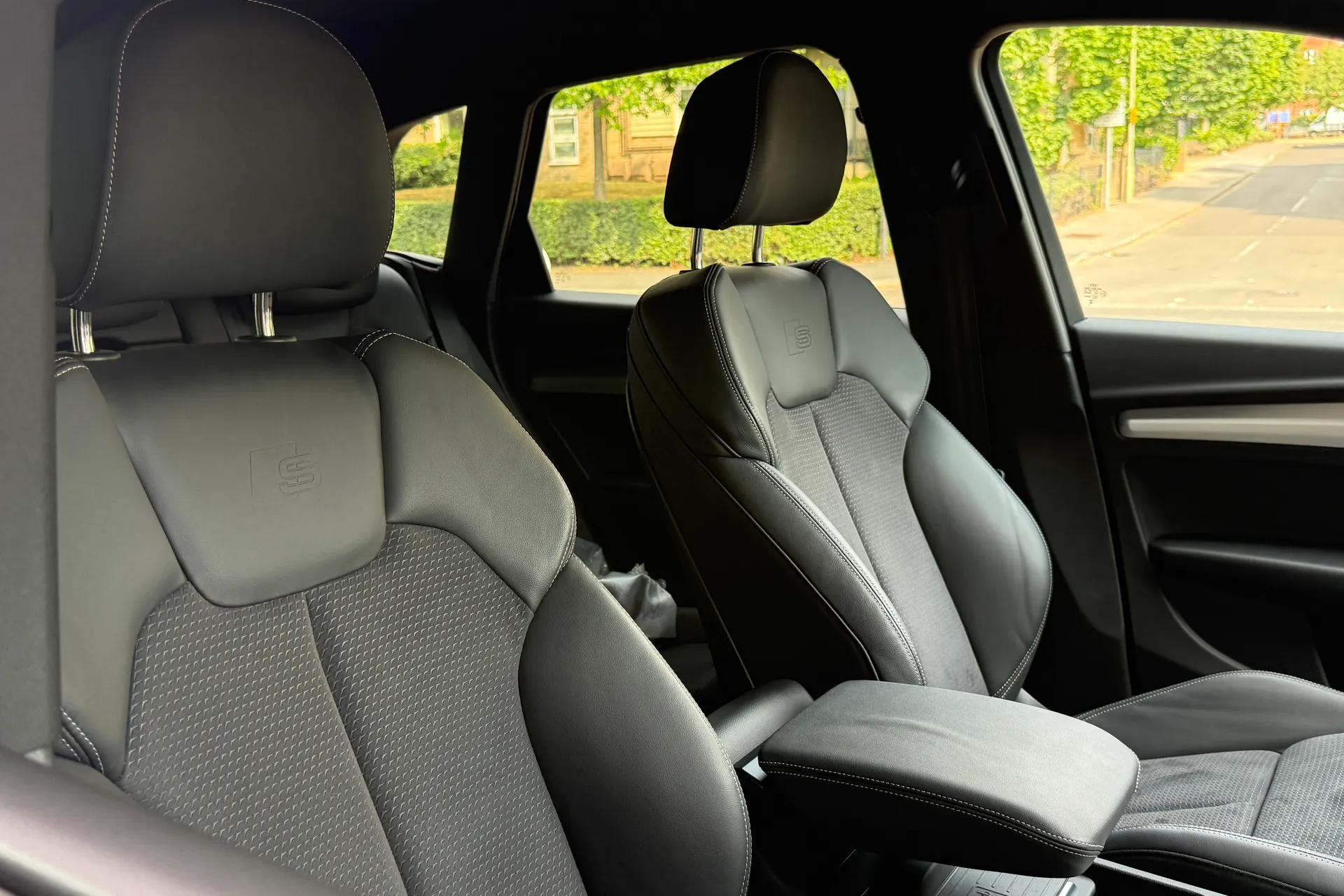 Audi Q5 thumbnail image number 35