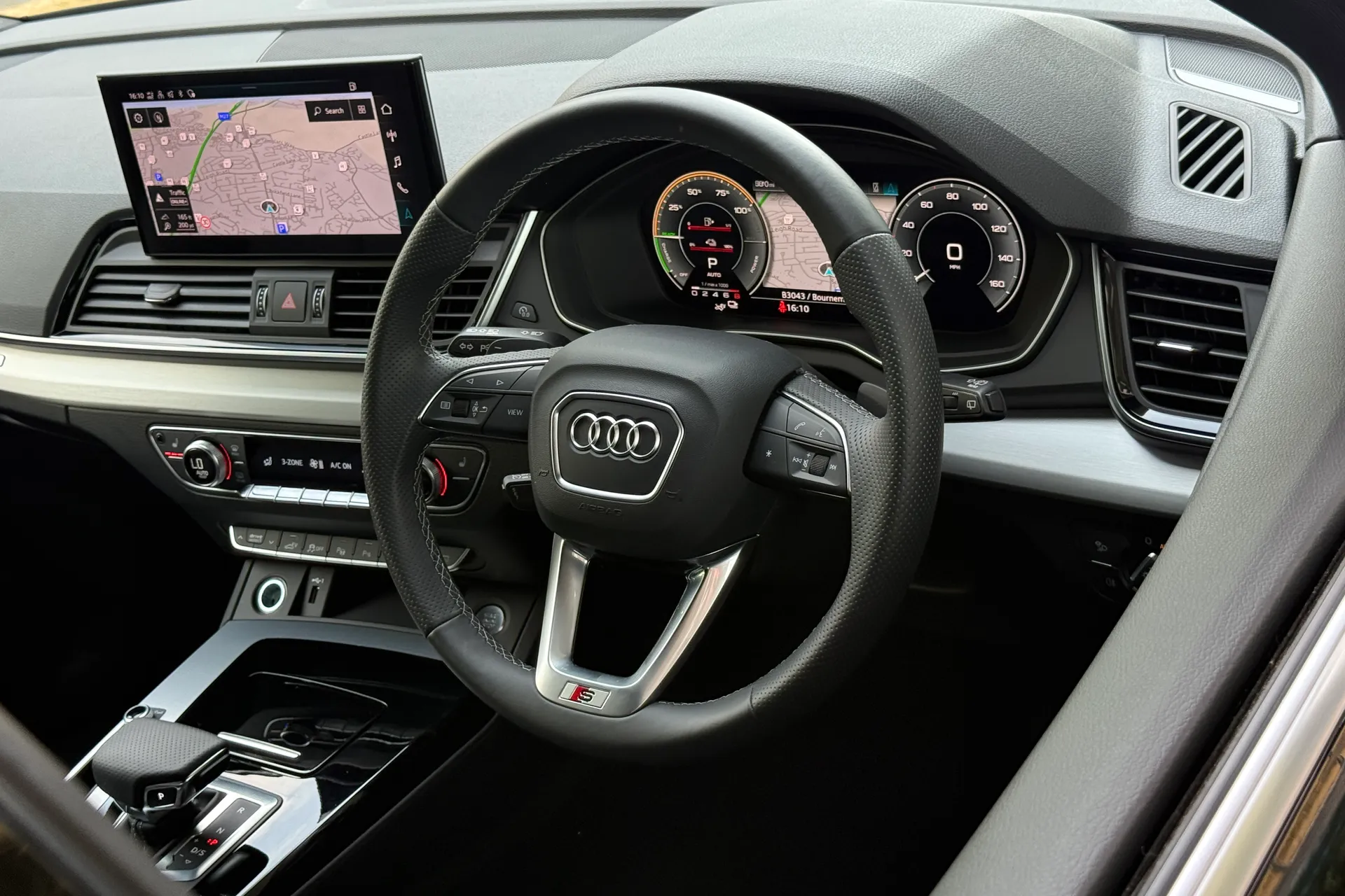 Audi Q5 thumbnail image number 34