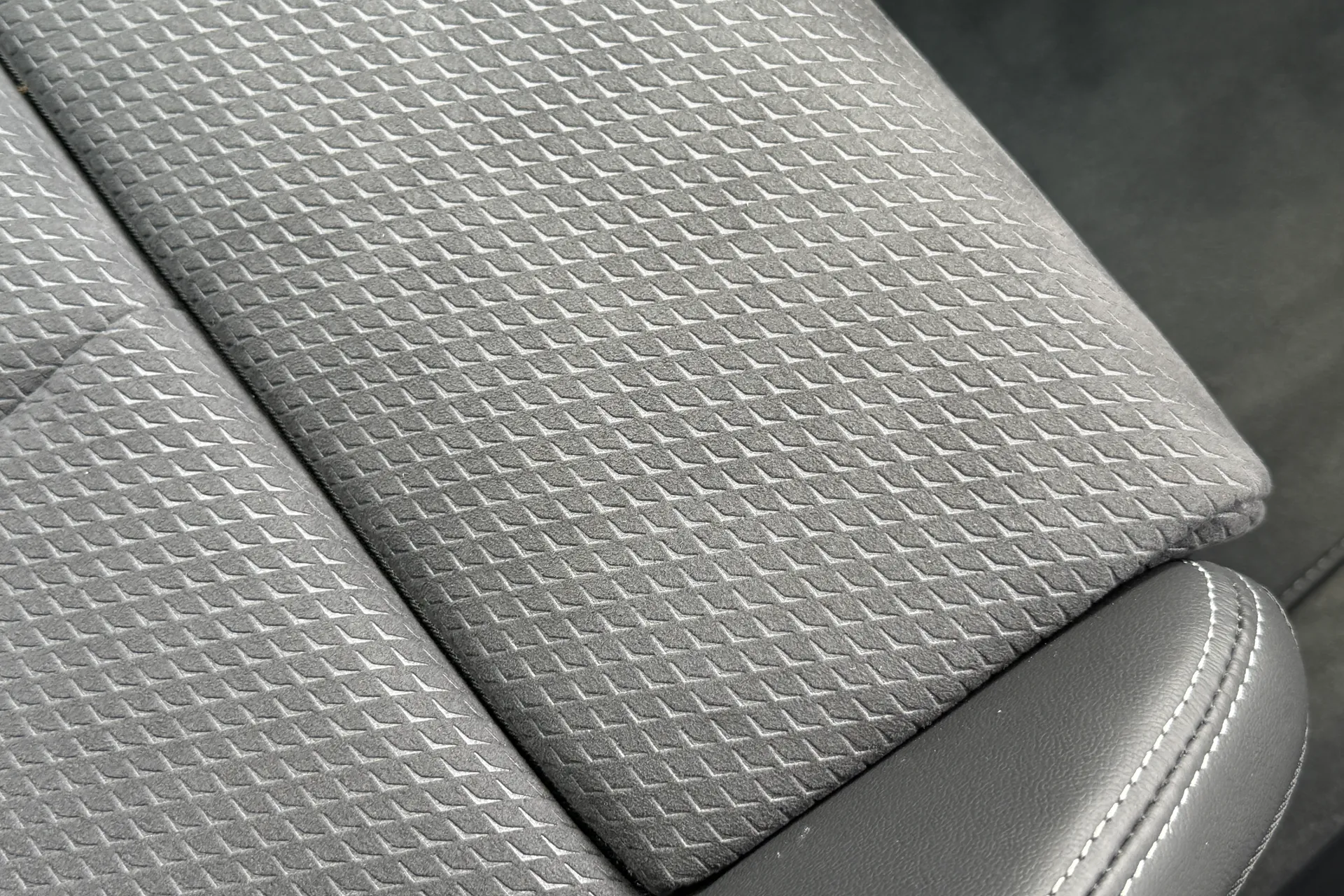 Audi Q5 thumbnail image number 28
