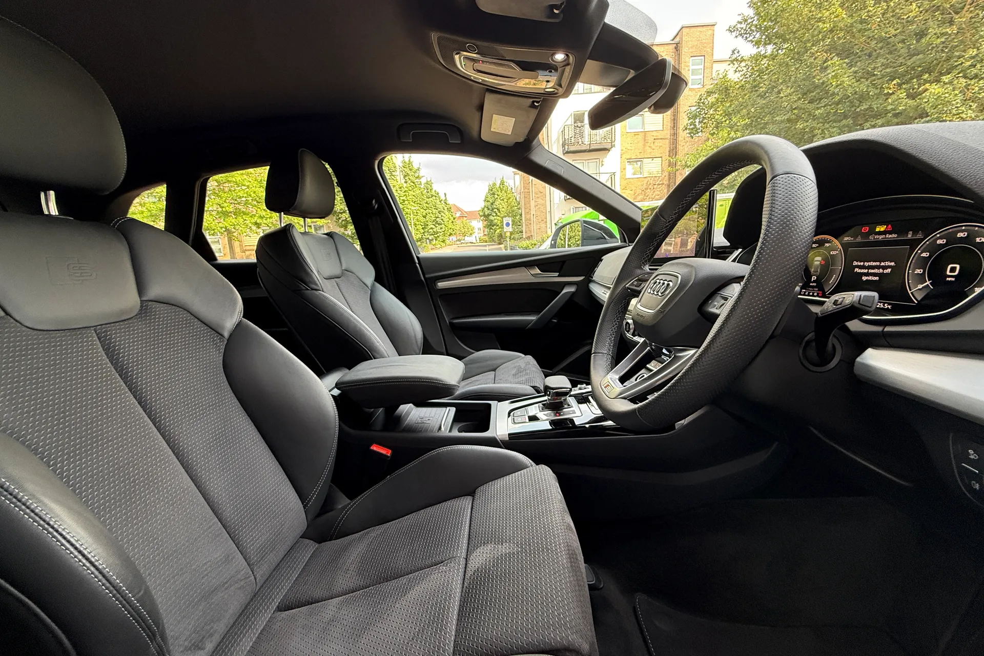 Audi Q5 thumbnail image number 33