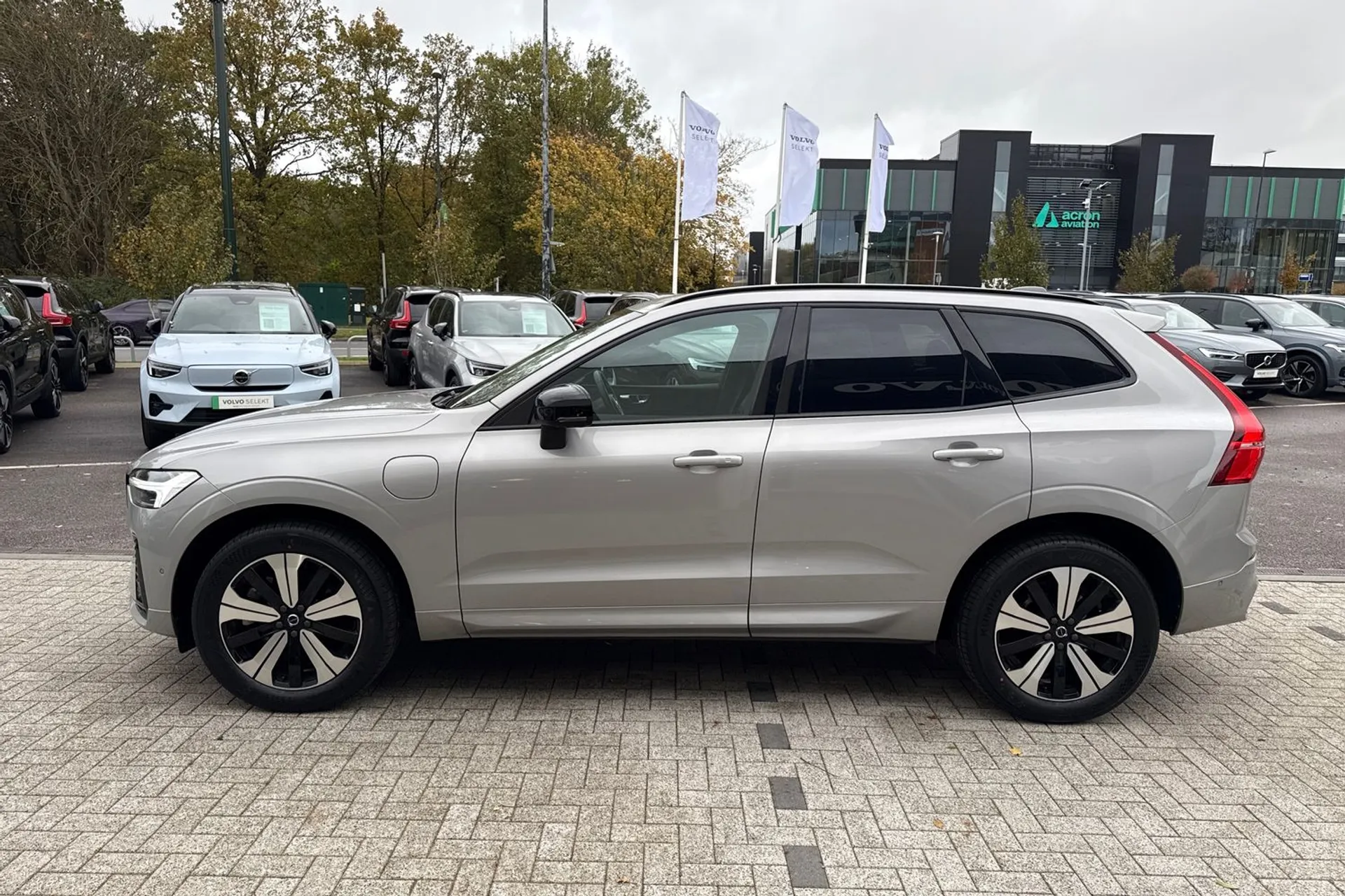 Volvo XC60 thumbnail image number 11