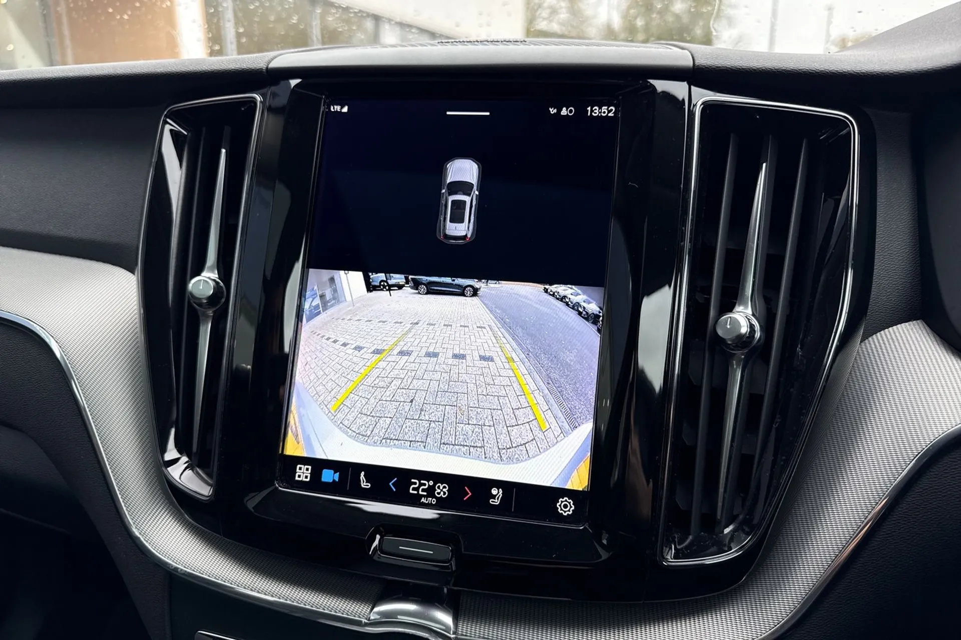 Volvo XC60 thumbnail image number 39