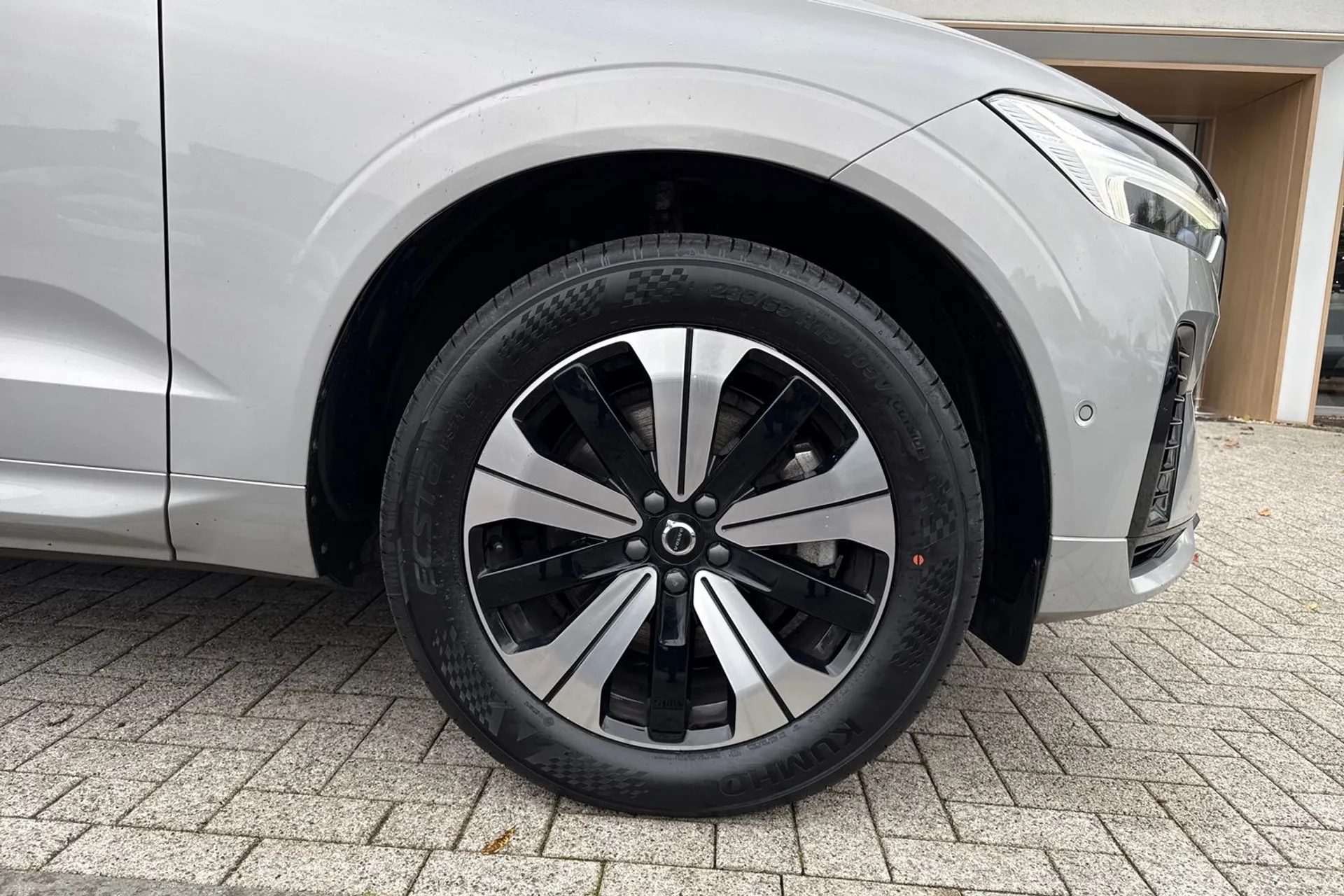 Volvo XC60 thumbnail image number 14