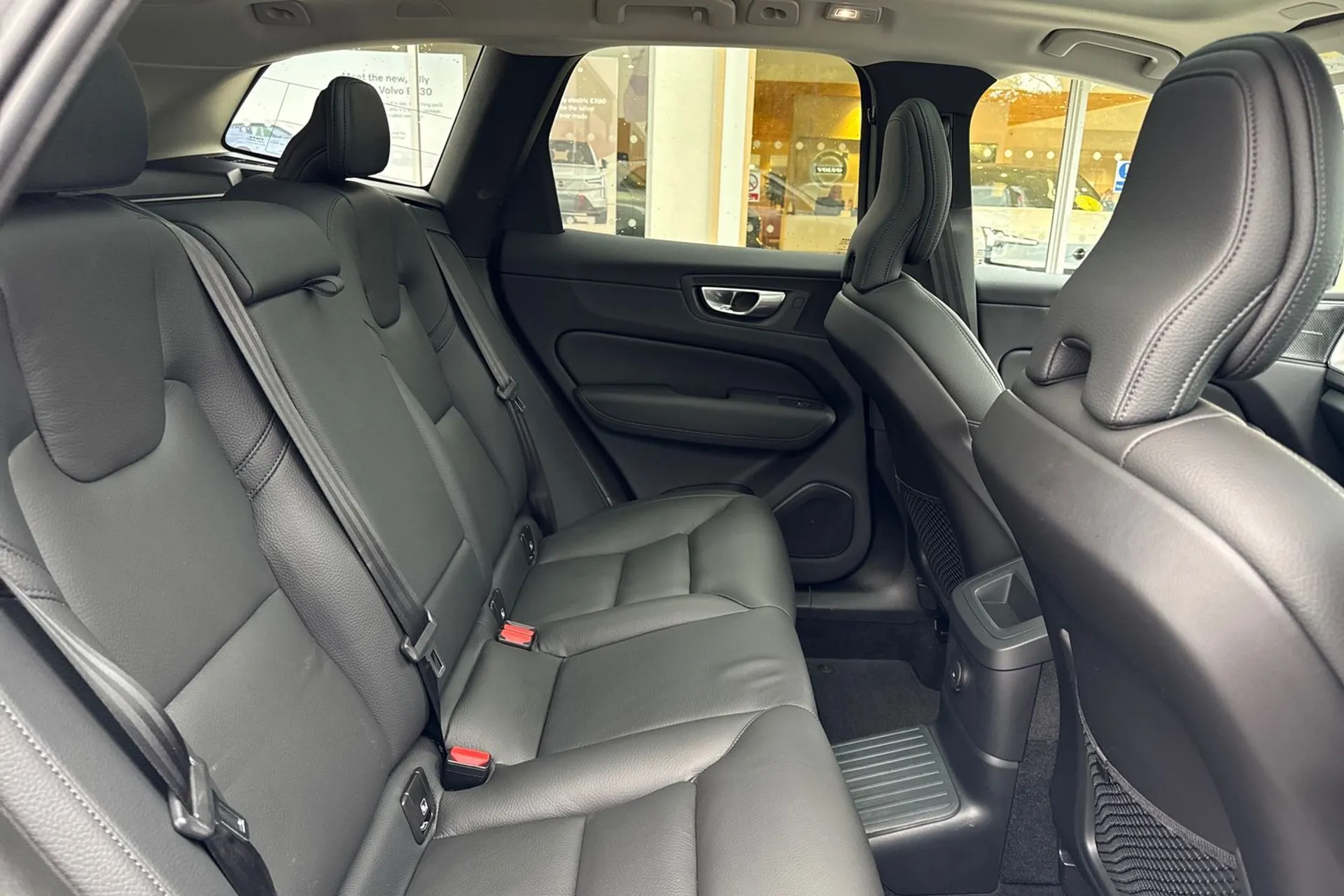 Volvo XC60 thumbnail image number 23