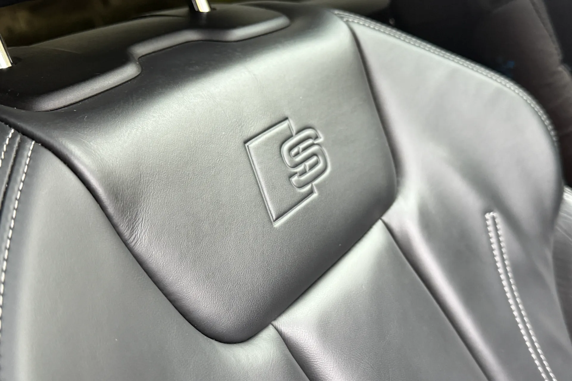 Audi A5 thumbnail image number 34