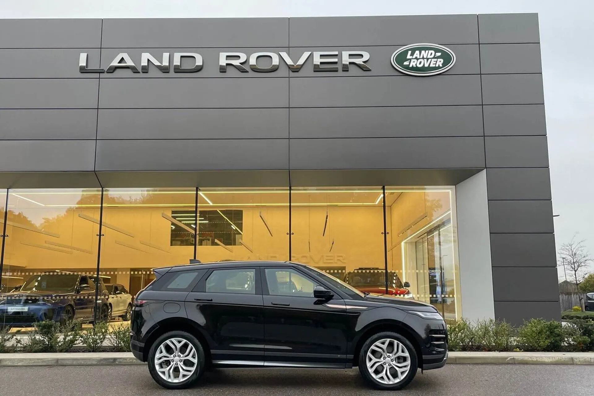 LAND ROVER RANGE ROVER EVOQUE thumbnail image number 7
