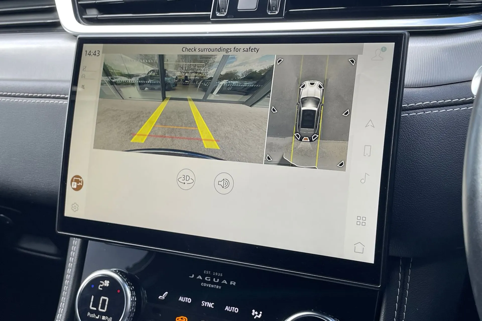 Jaguar F-PACE thumbnail image number 5