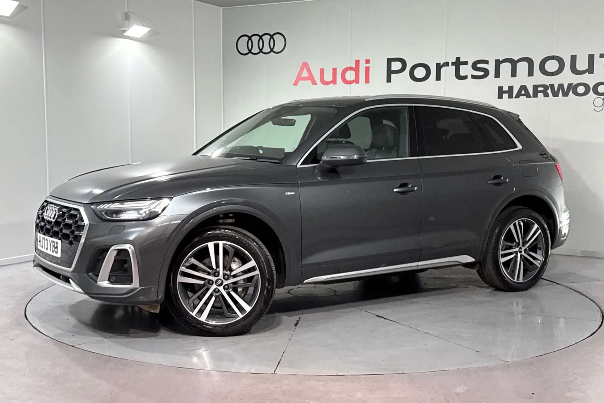 Audi Q5 thumbnail image number 6