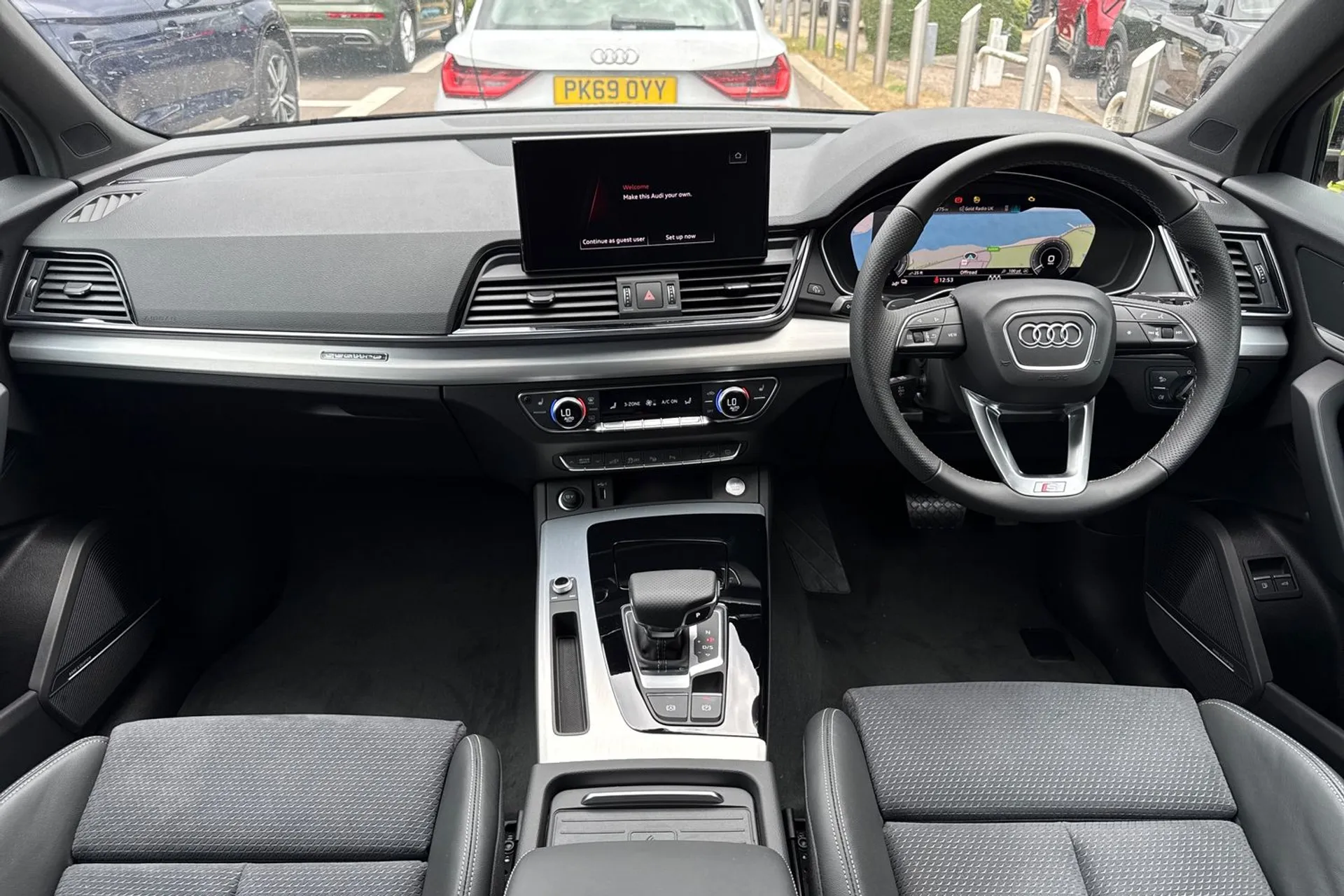 Audi Q5 thumbnail image number 3