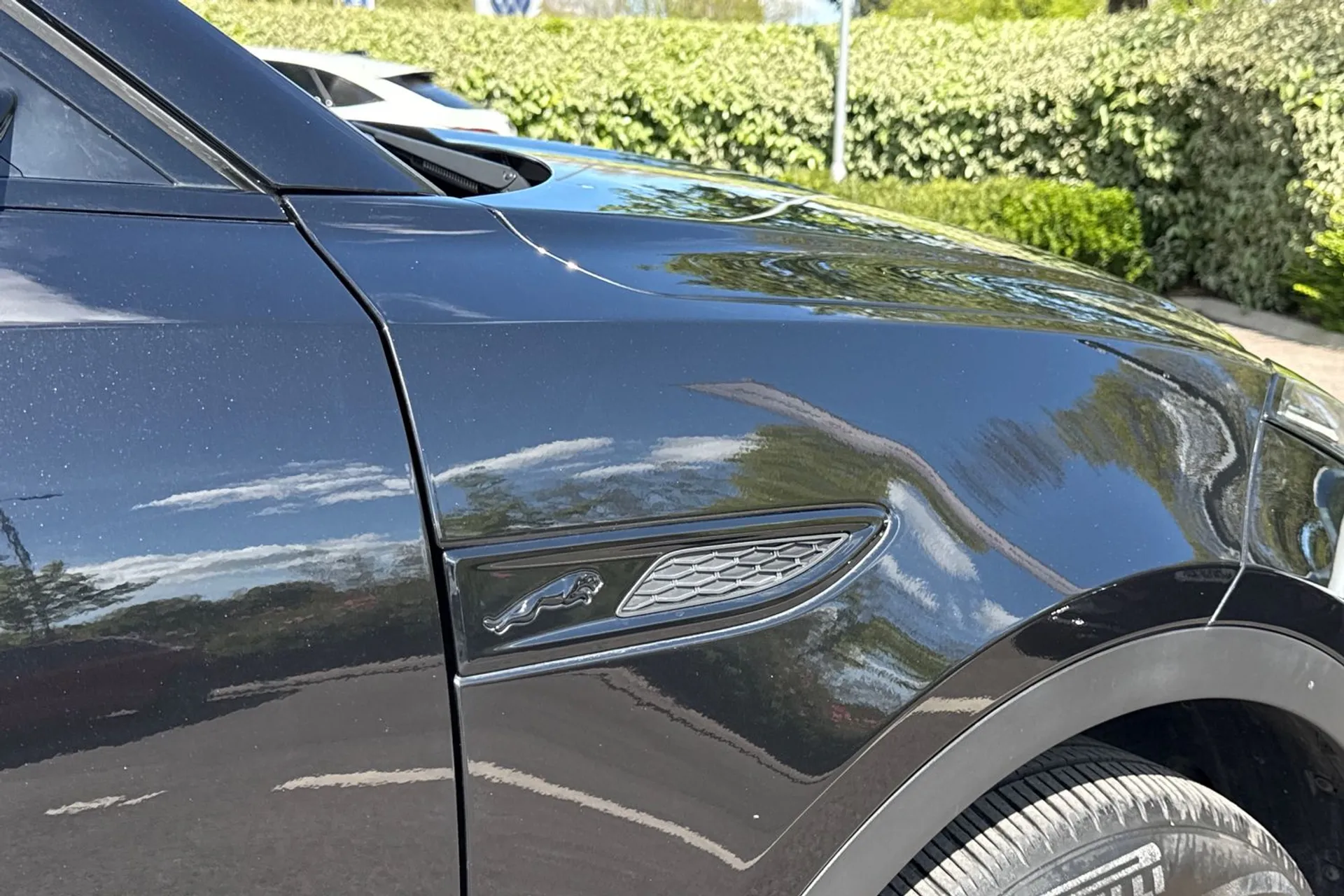 Jaguar E-PACE thumbnail image number 50