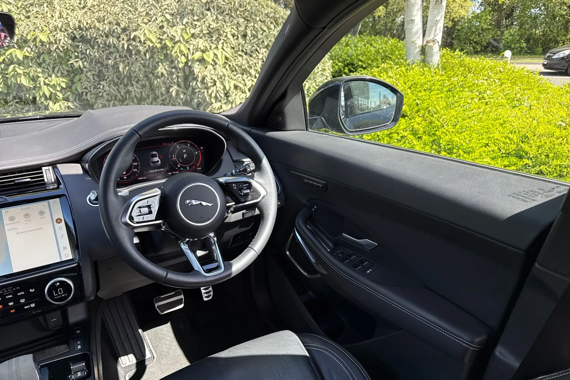 Jaguar E-PACE thumbnail image number 55