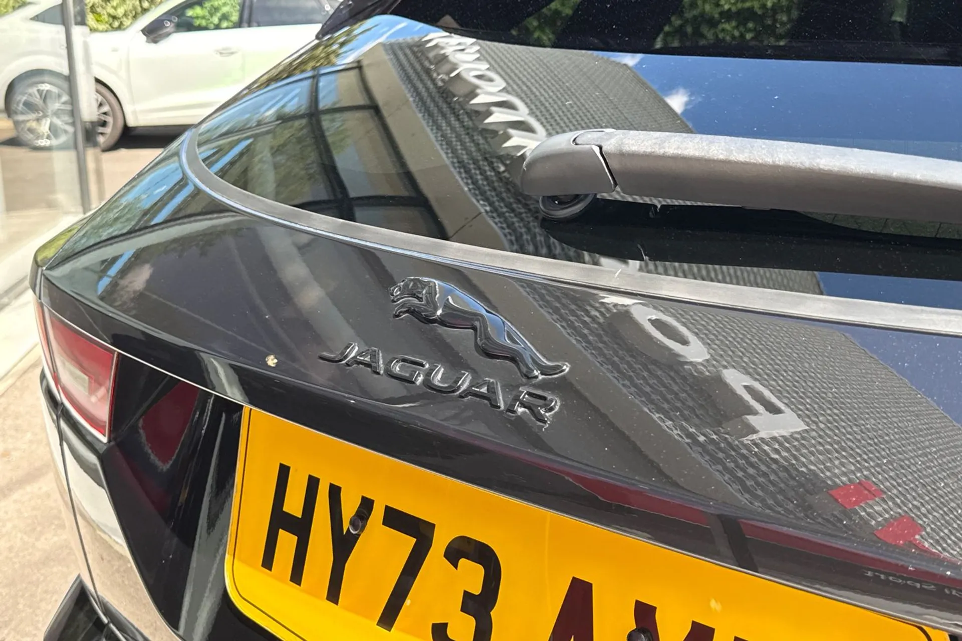 Jaguar E-PACE thumbnail image number 39