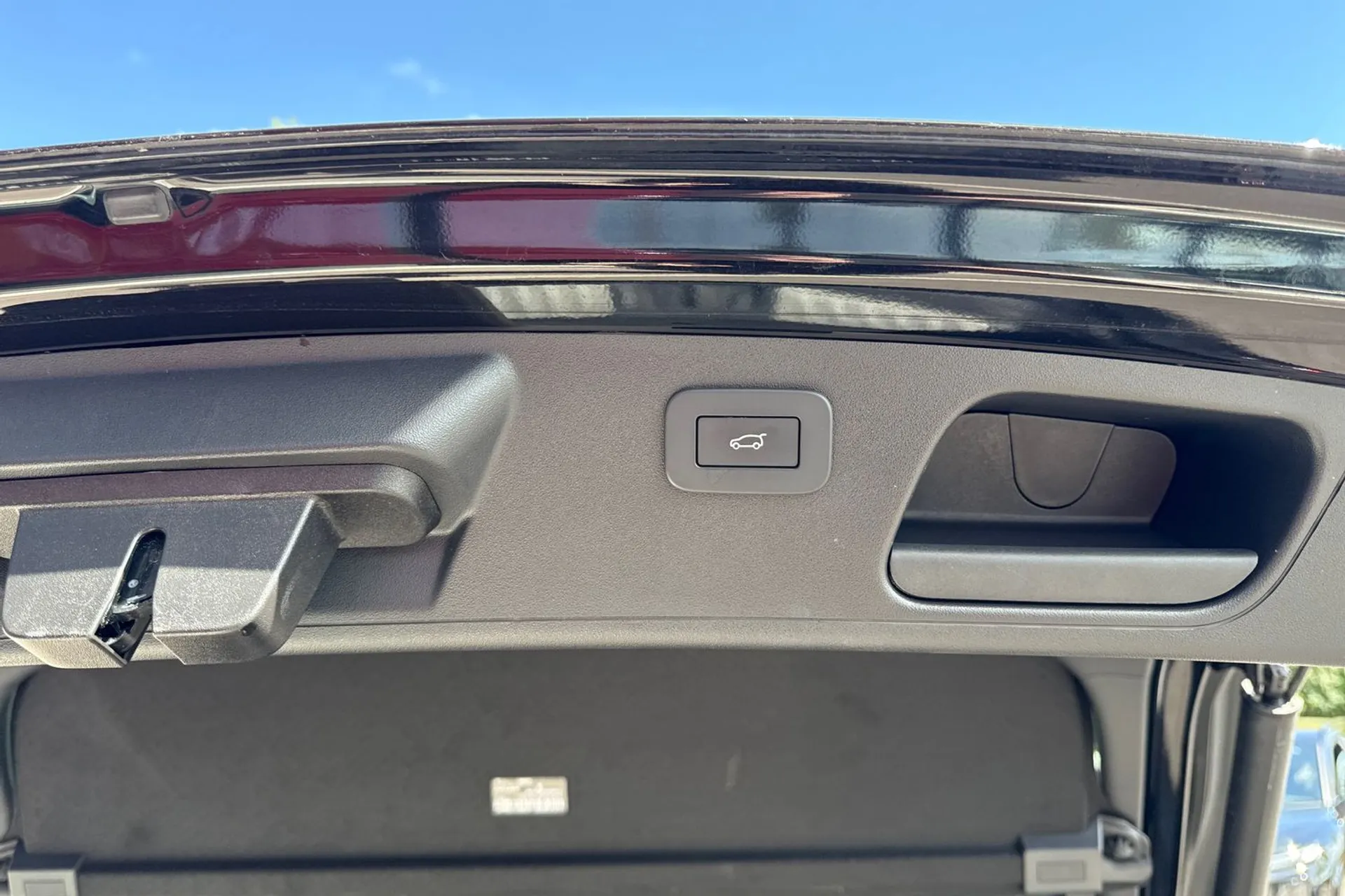 Jaguar E-PACE thumbnail image number 41