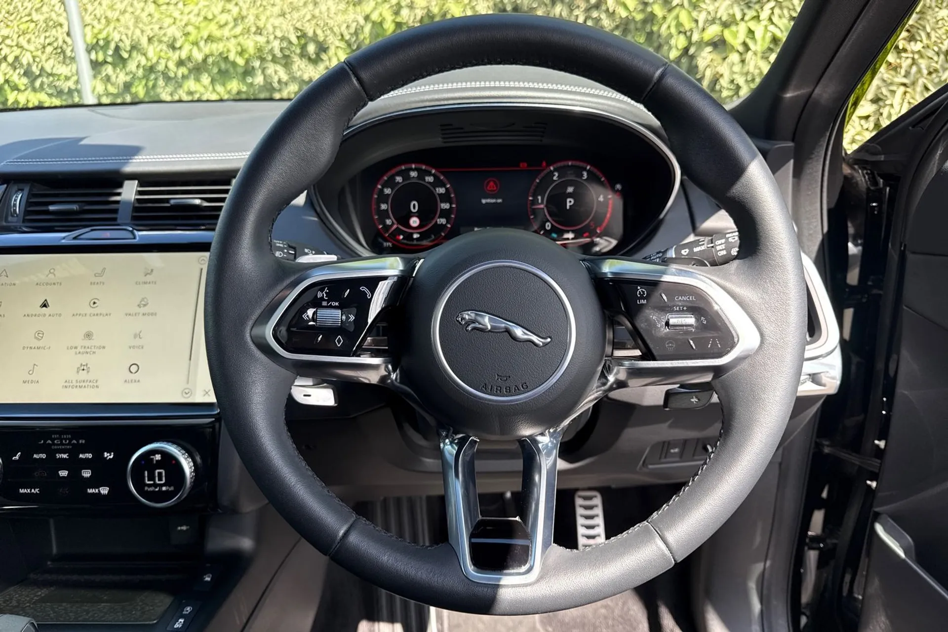 Jaguar E-PACE thumbnail image number 12