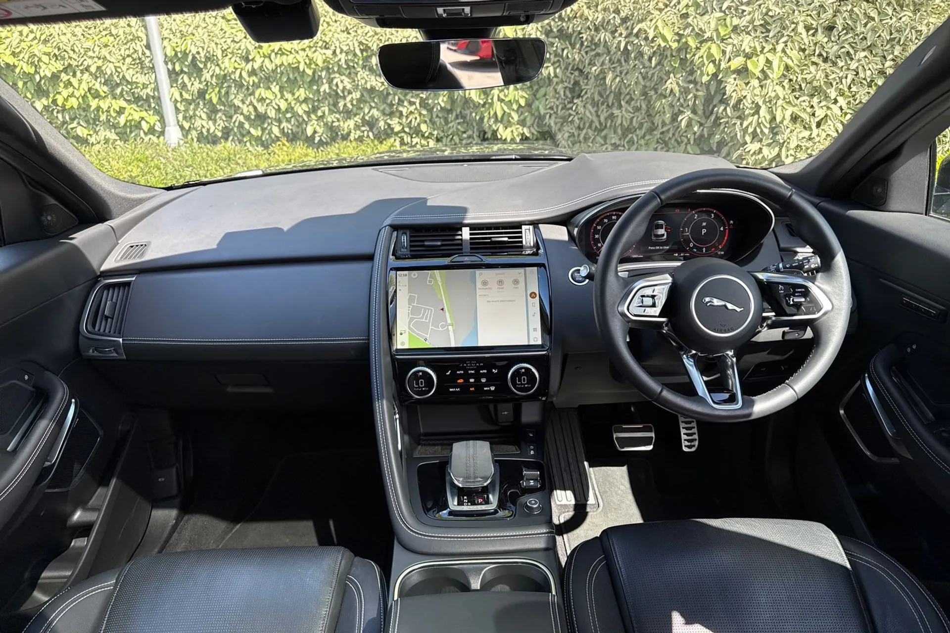 Jaguar E-PACE thumbnail image number 6