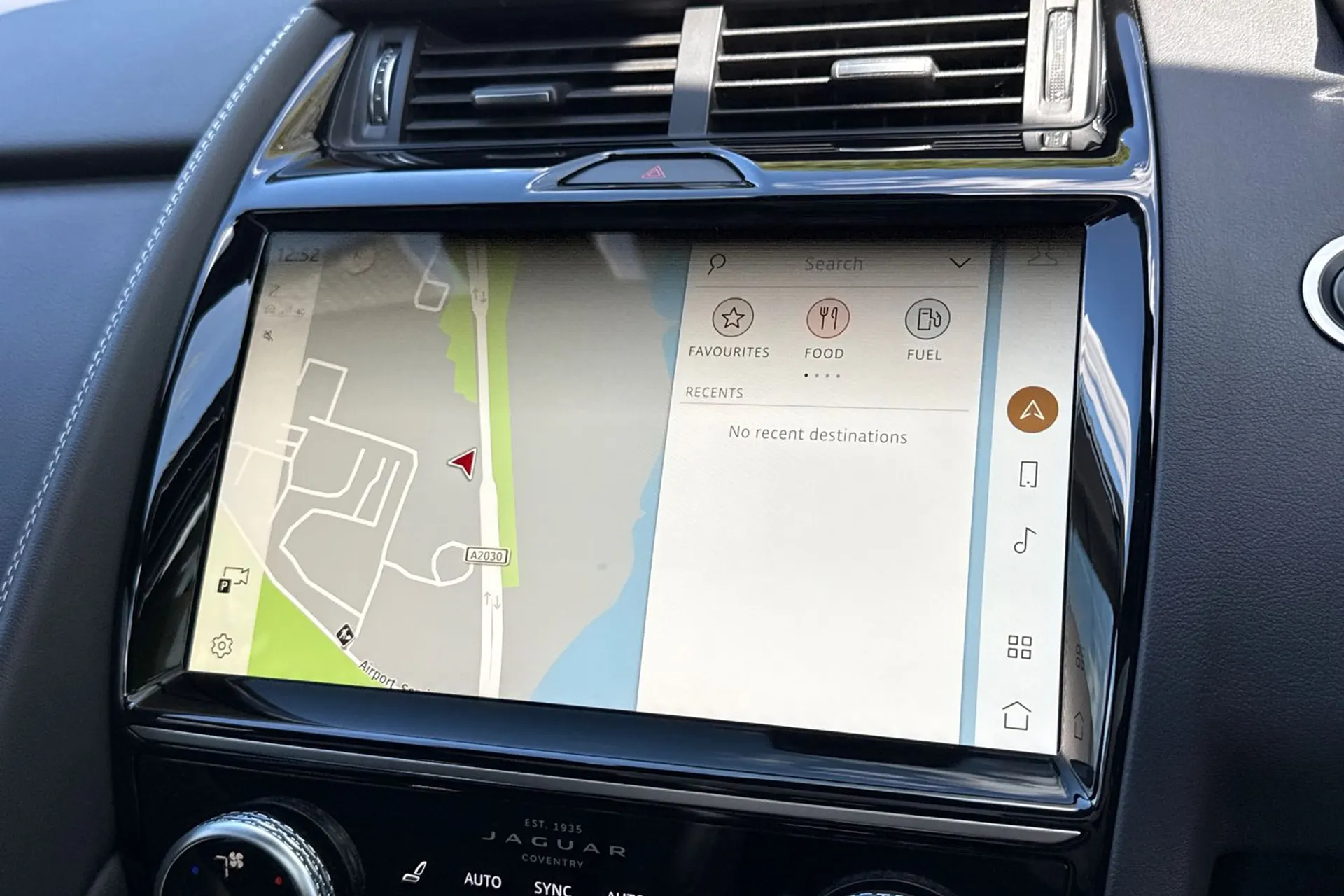 Jaguar E-PACE thumbnail image number 5