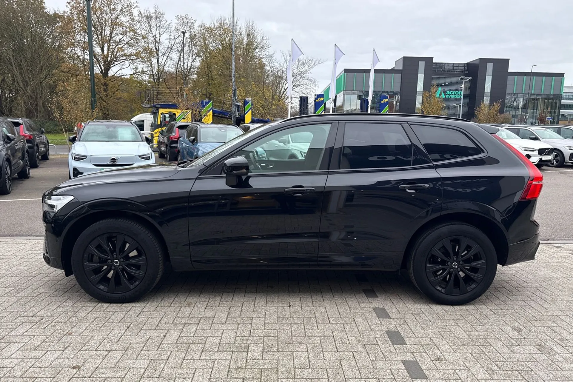 Volvo XC60 thumbnail image number 11