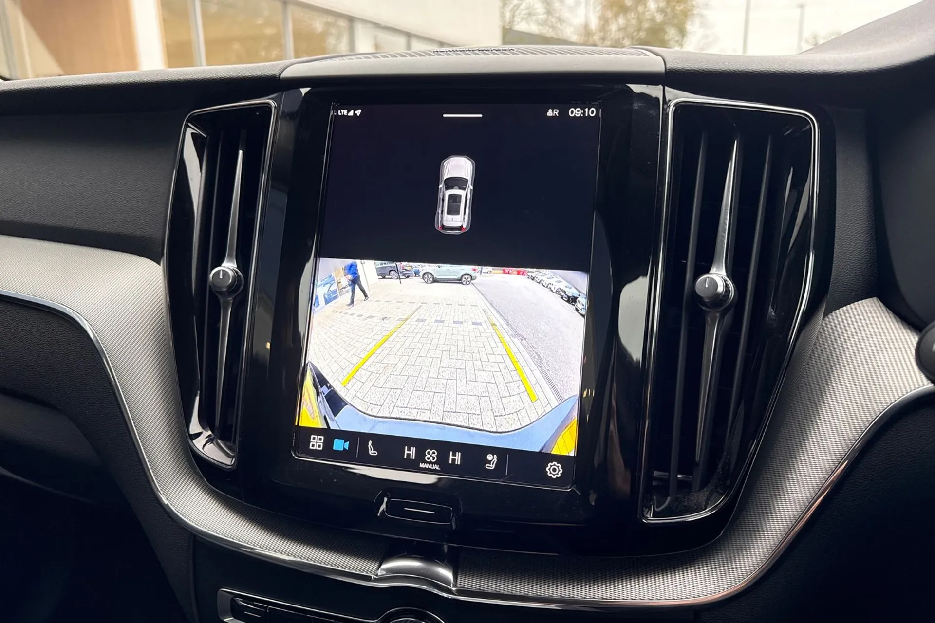 Volvo XC60 thumbnail image number 39