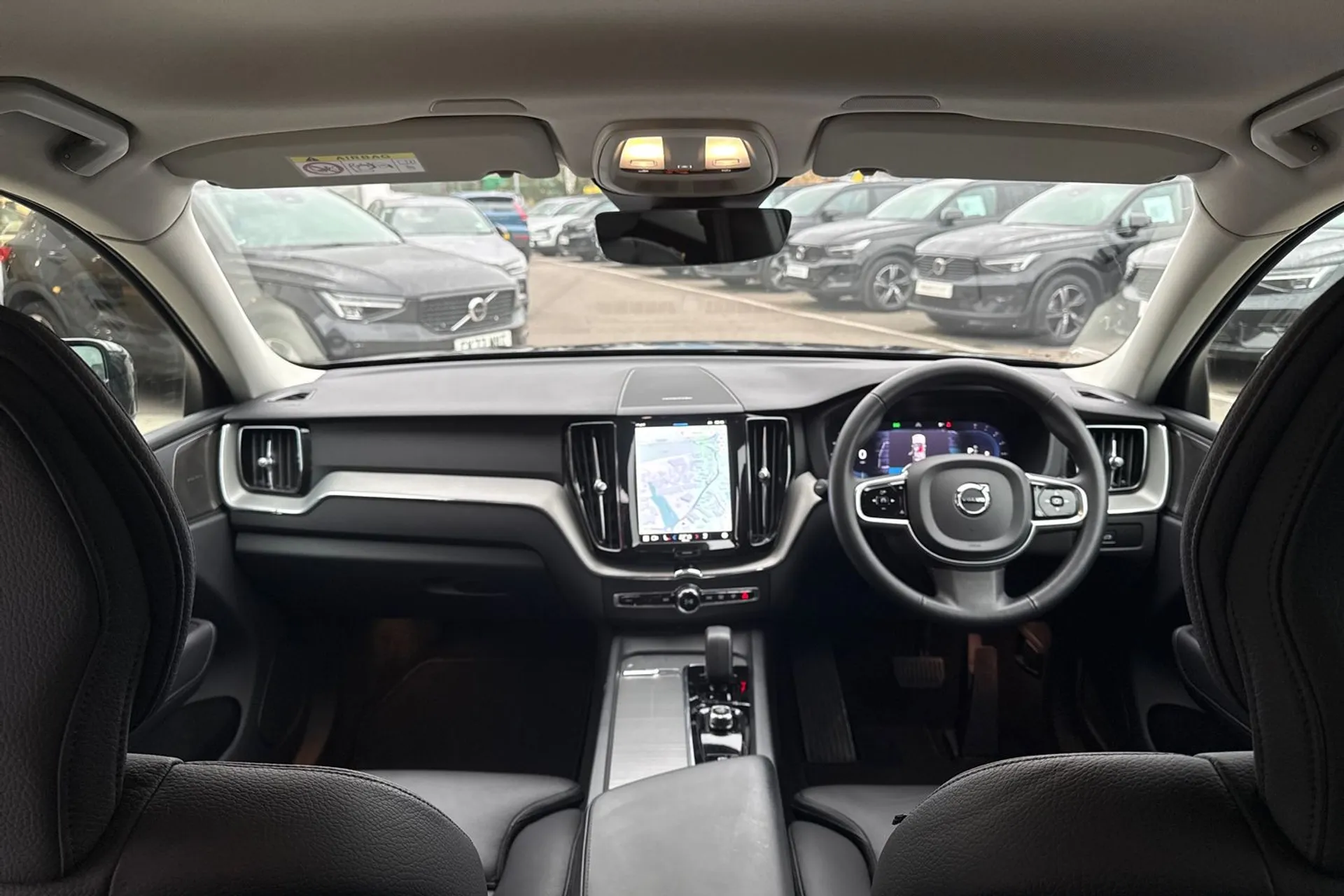 Volvo XC60 thumbnail image number 3