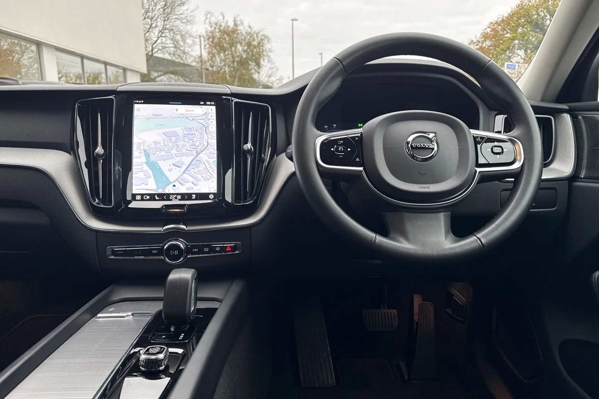 Volvo XC60 thumbnail image number 35