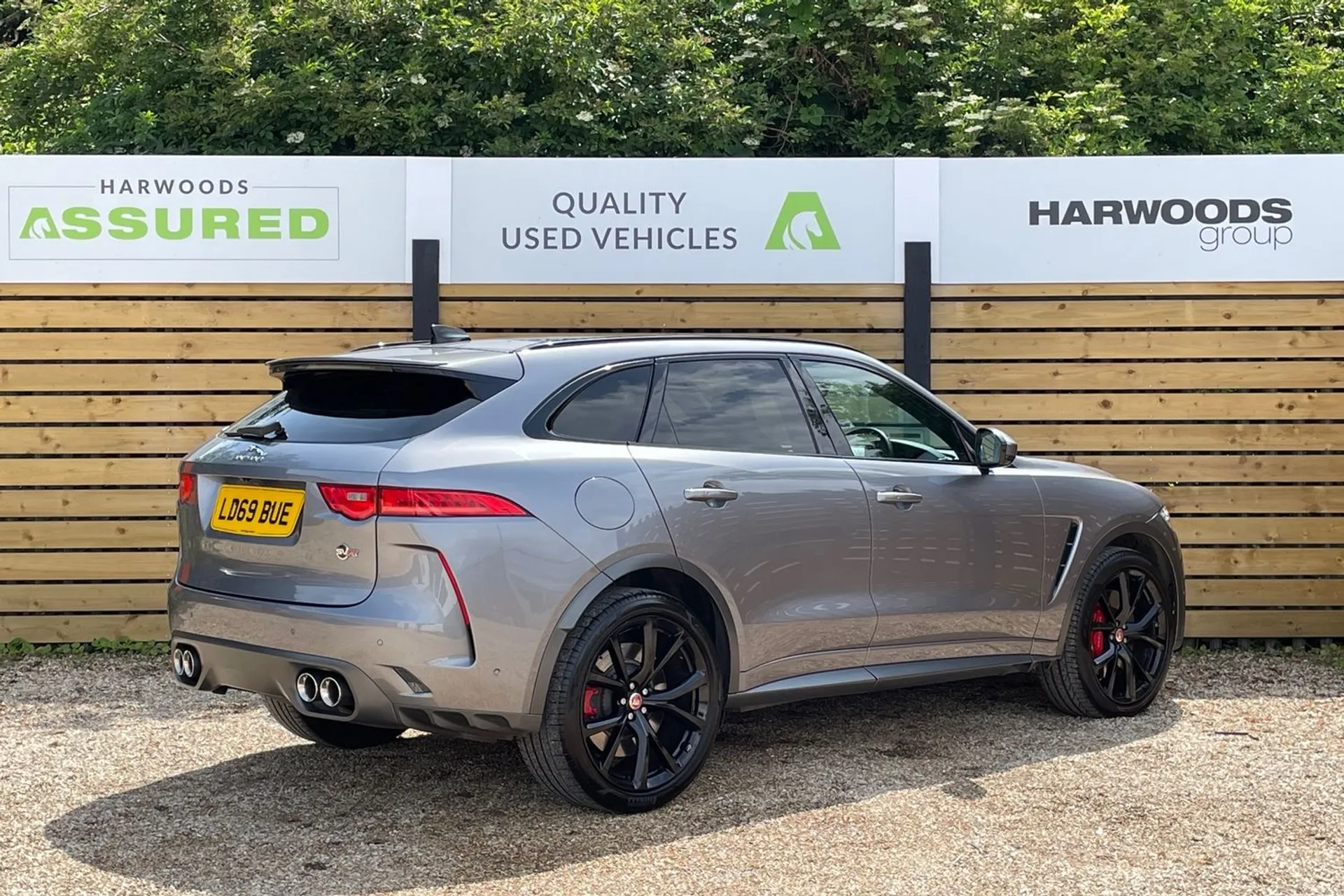 Jaguar F-PACE thumbnail image number 8