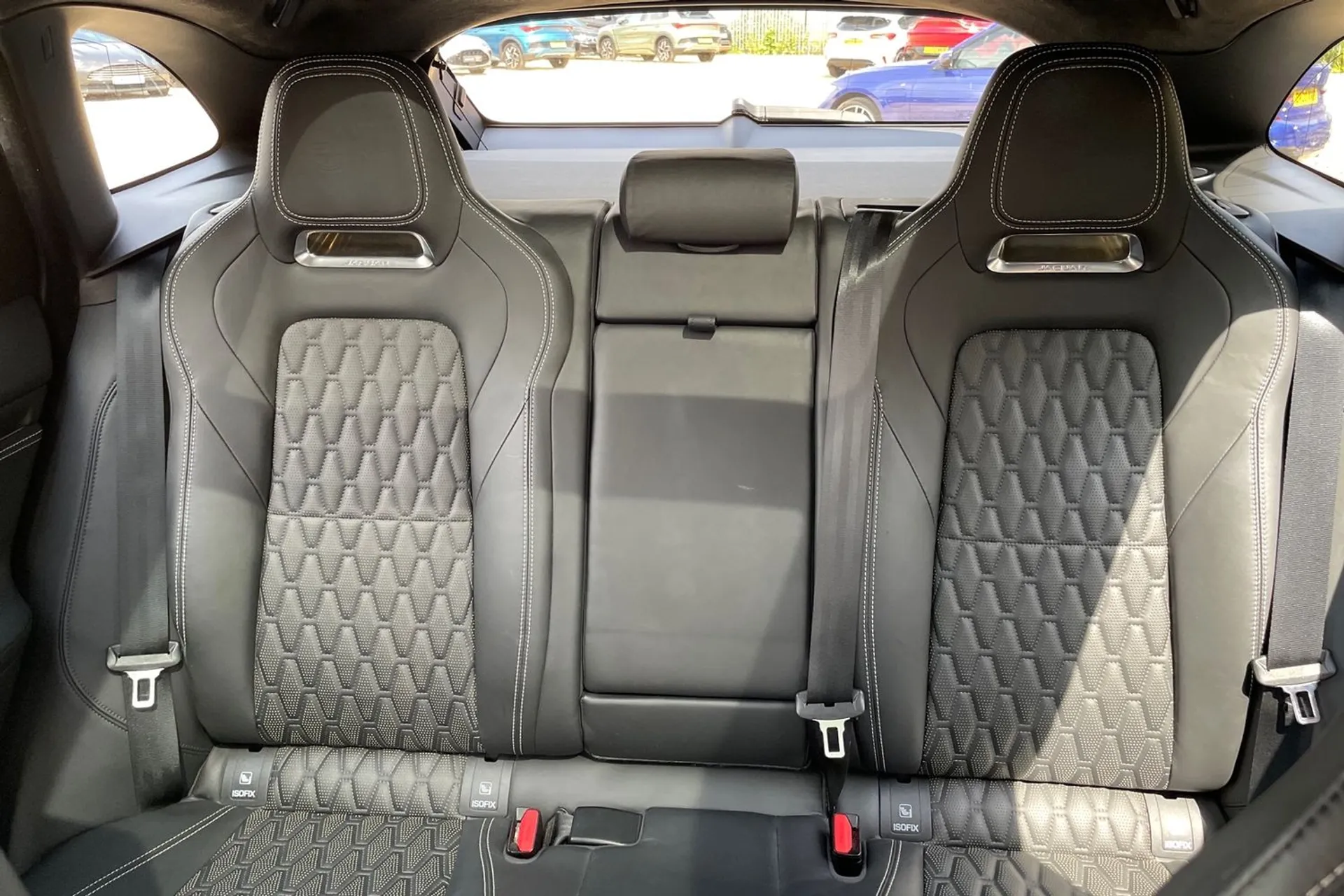 Jaguar F-PACE thumbnail image number 33