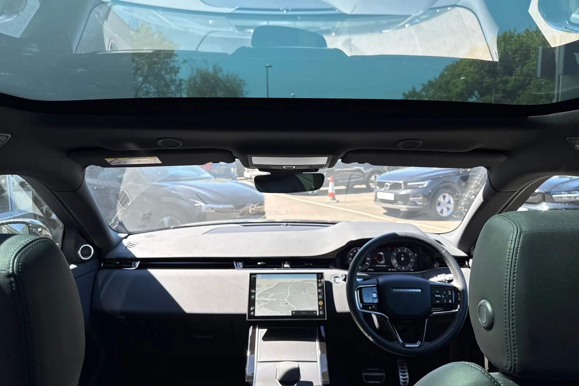 LAND ROVER RANGE ROVER EVOQUE thumbnail image number 3