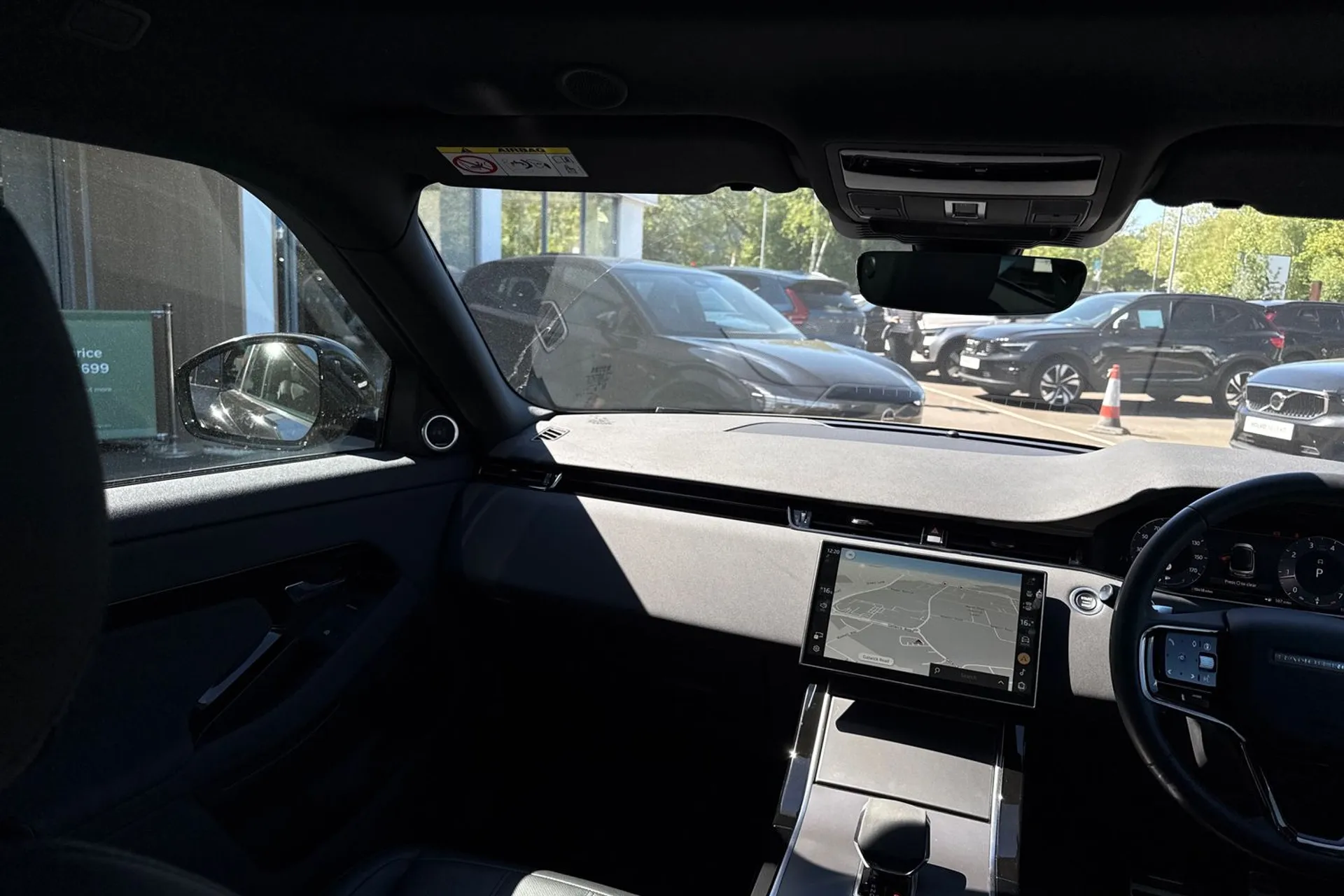 LAND ROVER RANGE ROVER EVOQUE thumbnail image number 32