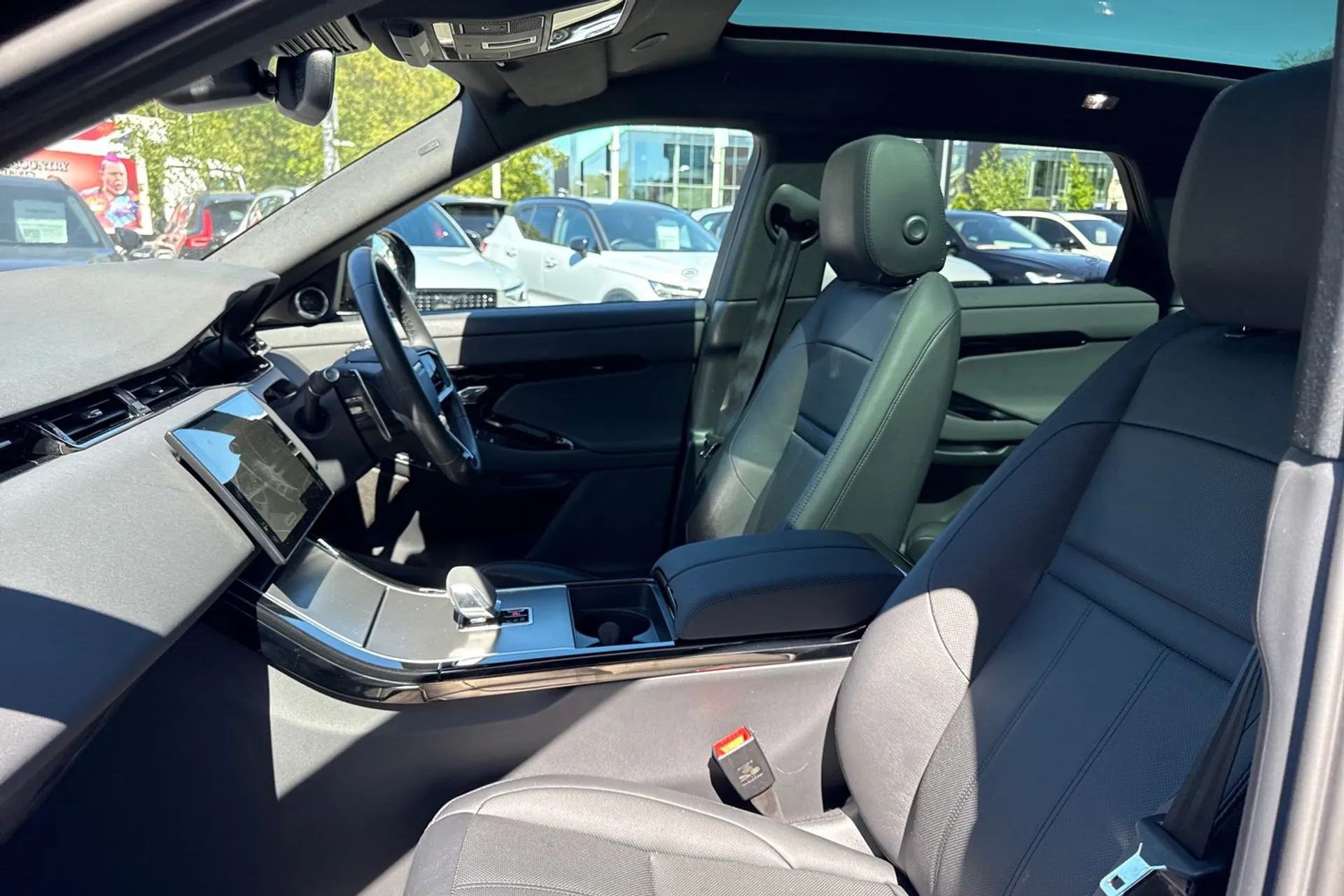 LAND ROVER RANGE ROVER EVOQUE thumbnail image number 28