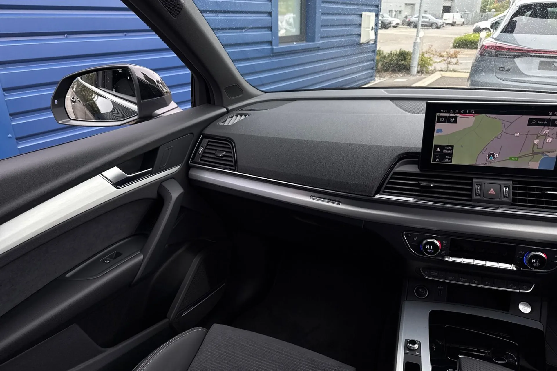 Audi Q5 thumbnail image number 32