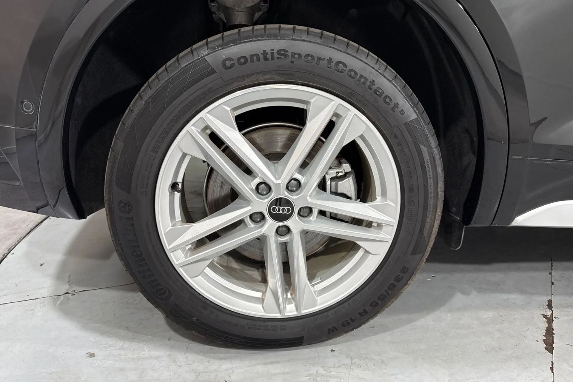 Audi Q5 thumbnail image number 13