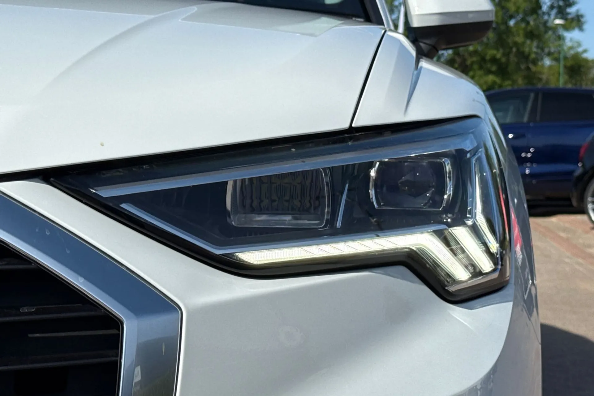 Audi Q3 thumbnail image number 45