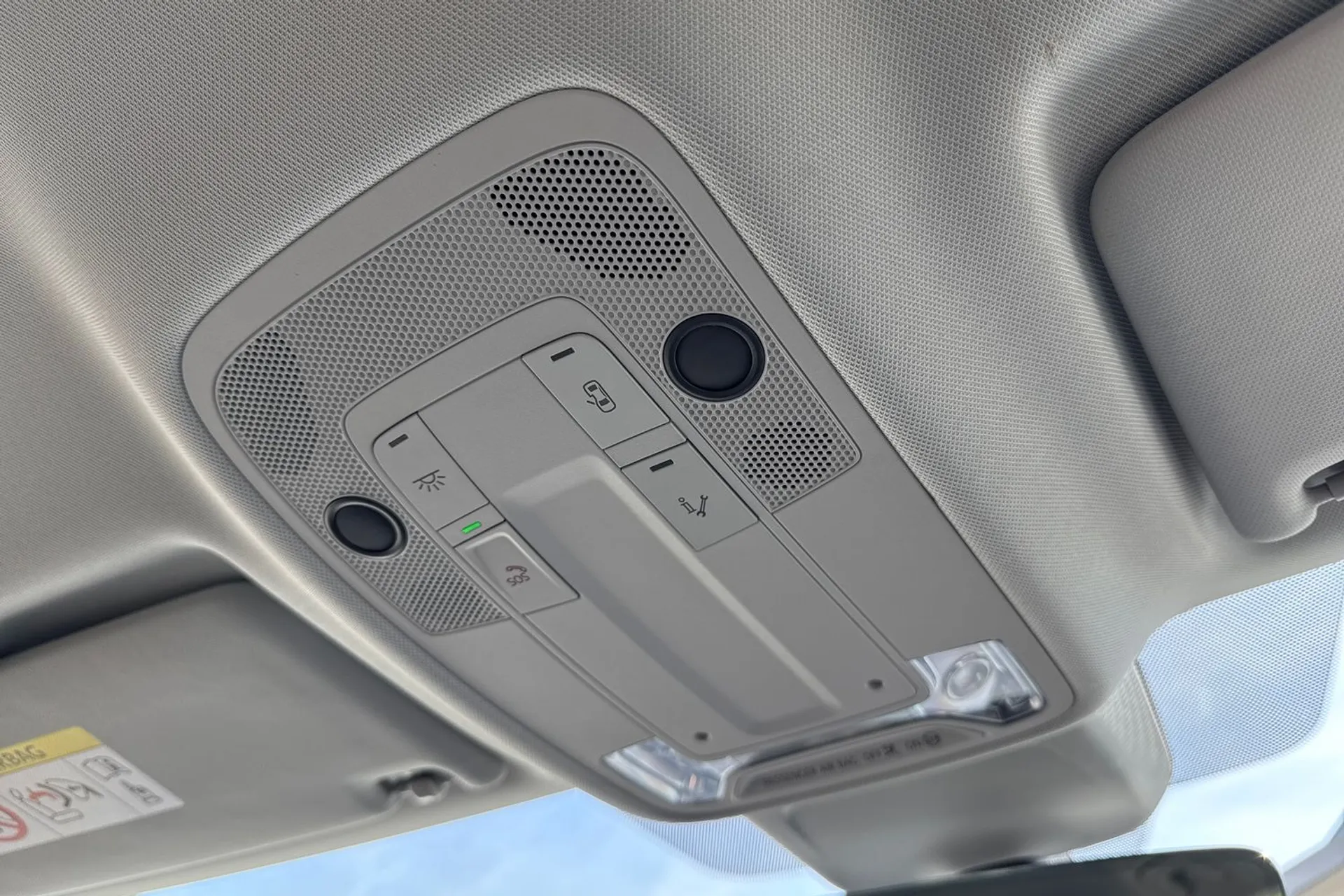 Audi Q3 thumbnail image number 17