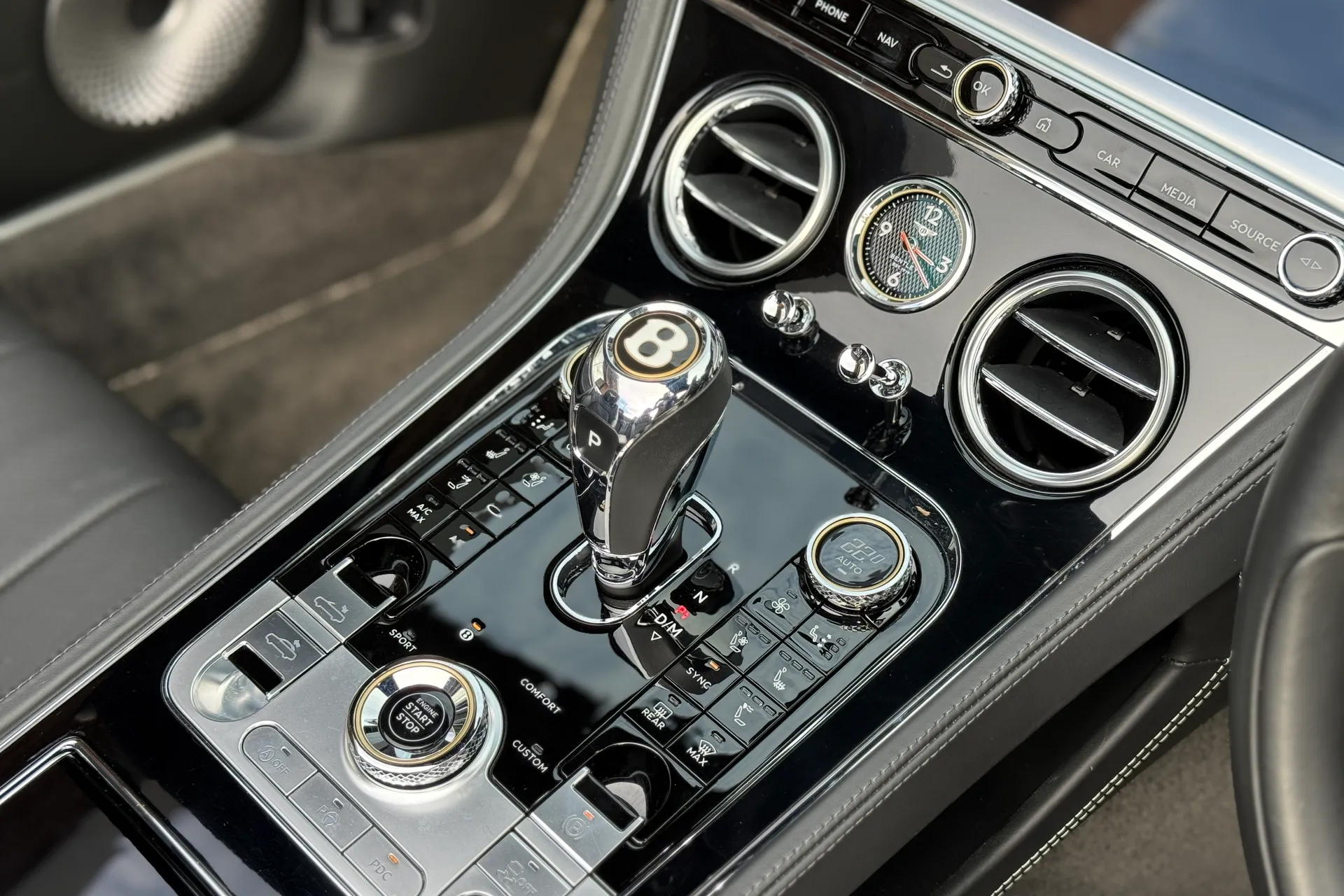 Bentley CONTINENTAL GTC thumbnail image number 15