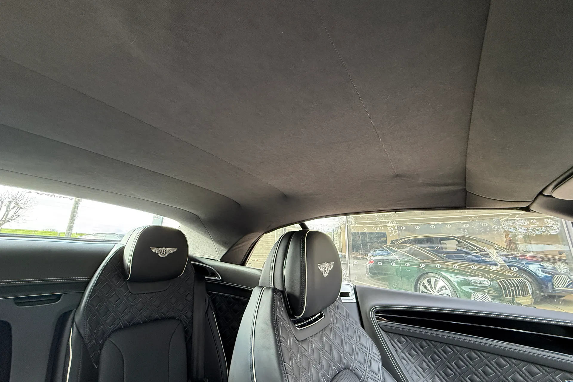 Bentley CONTINENTAL GTC thumbnail image number 30