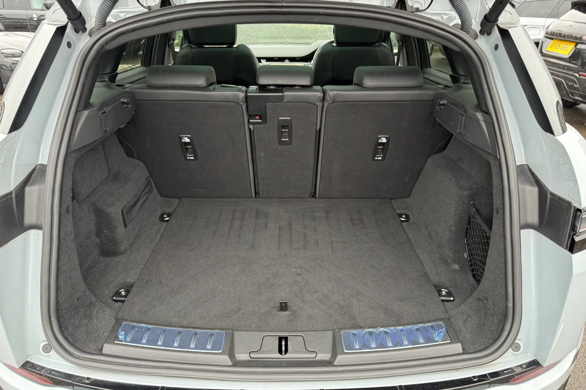 LAND ROVER RANGE ROVER EVOQUE thumbnail image number 30