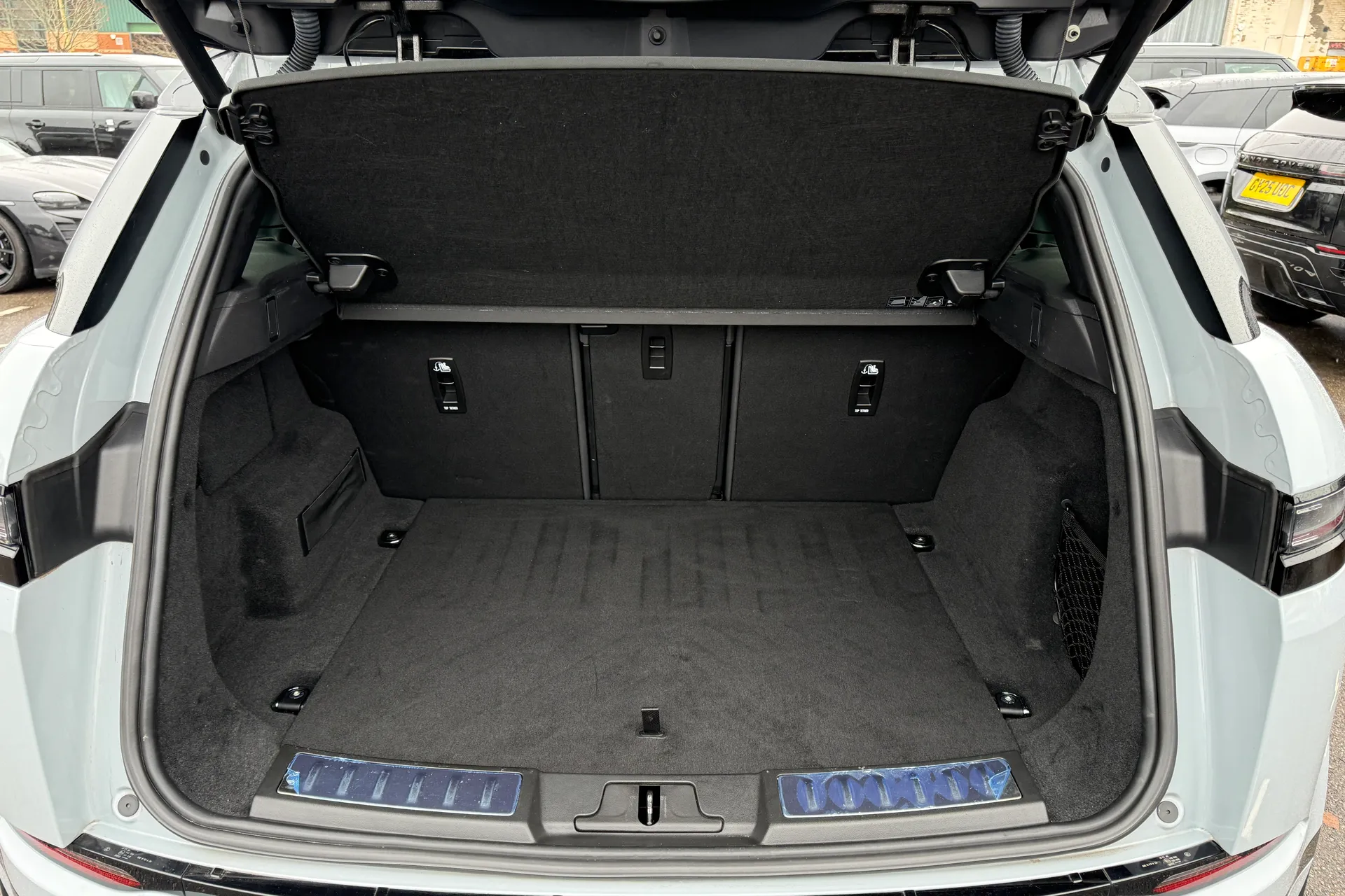 LAND ROVER RANGE ROVER EVOQUE thumbnail image number 29