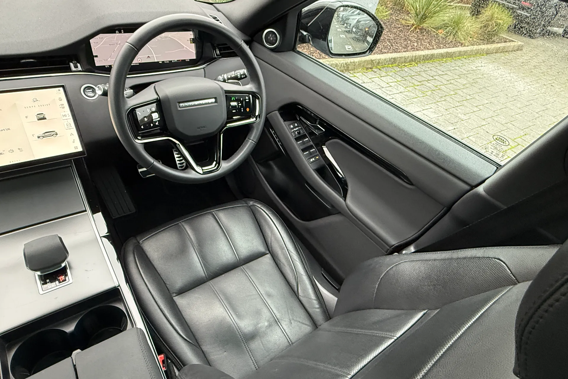 LAND ROVER RANGE ROVER EVOQUE thumbnail image number 26