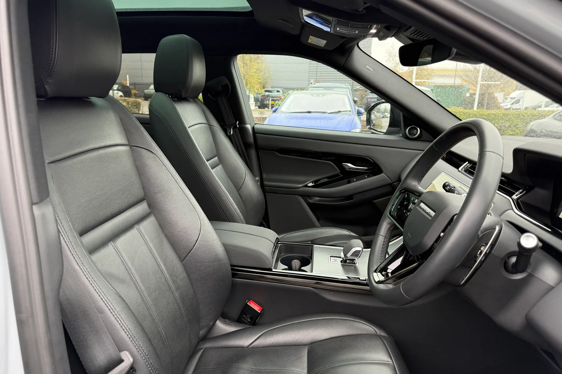 LAND ROVER RANGE ROVER EVOQUE thumbnail image number 39