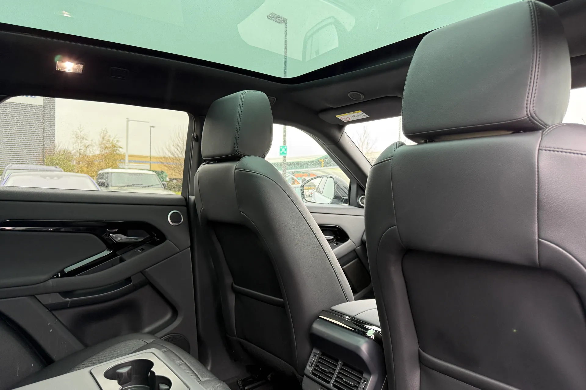 LAND ROVER RANGE ROVER EVOQUE thumbnail image number 34