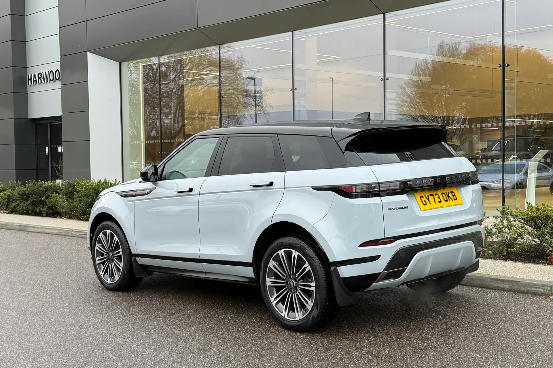 LAND ROVER RANGE ROVER EVOQUE thumbnail image number 16