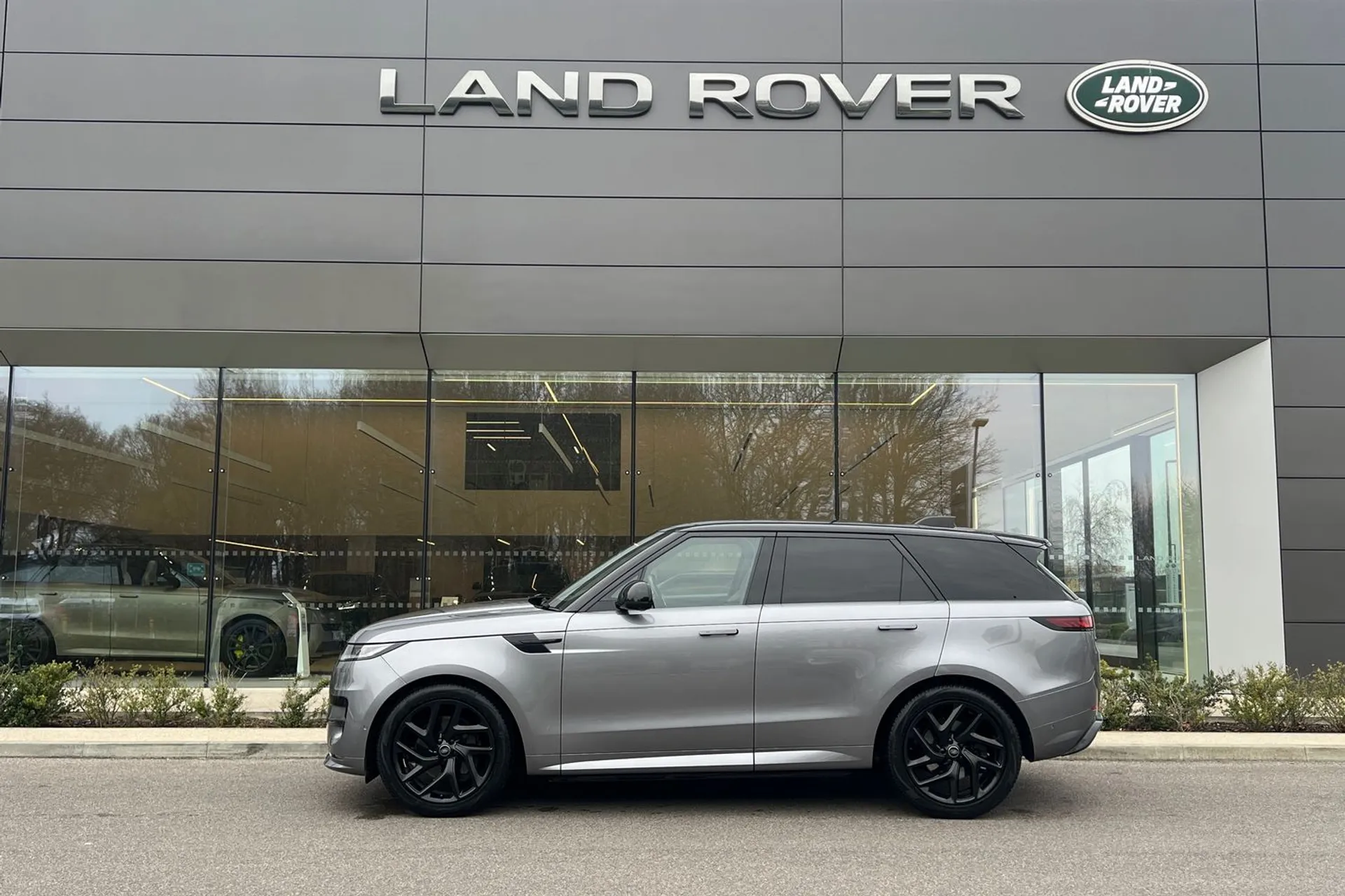 LAND ROVER RANGE ROVER SPORT thumbnail image number 5