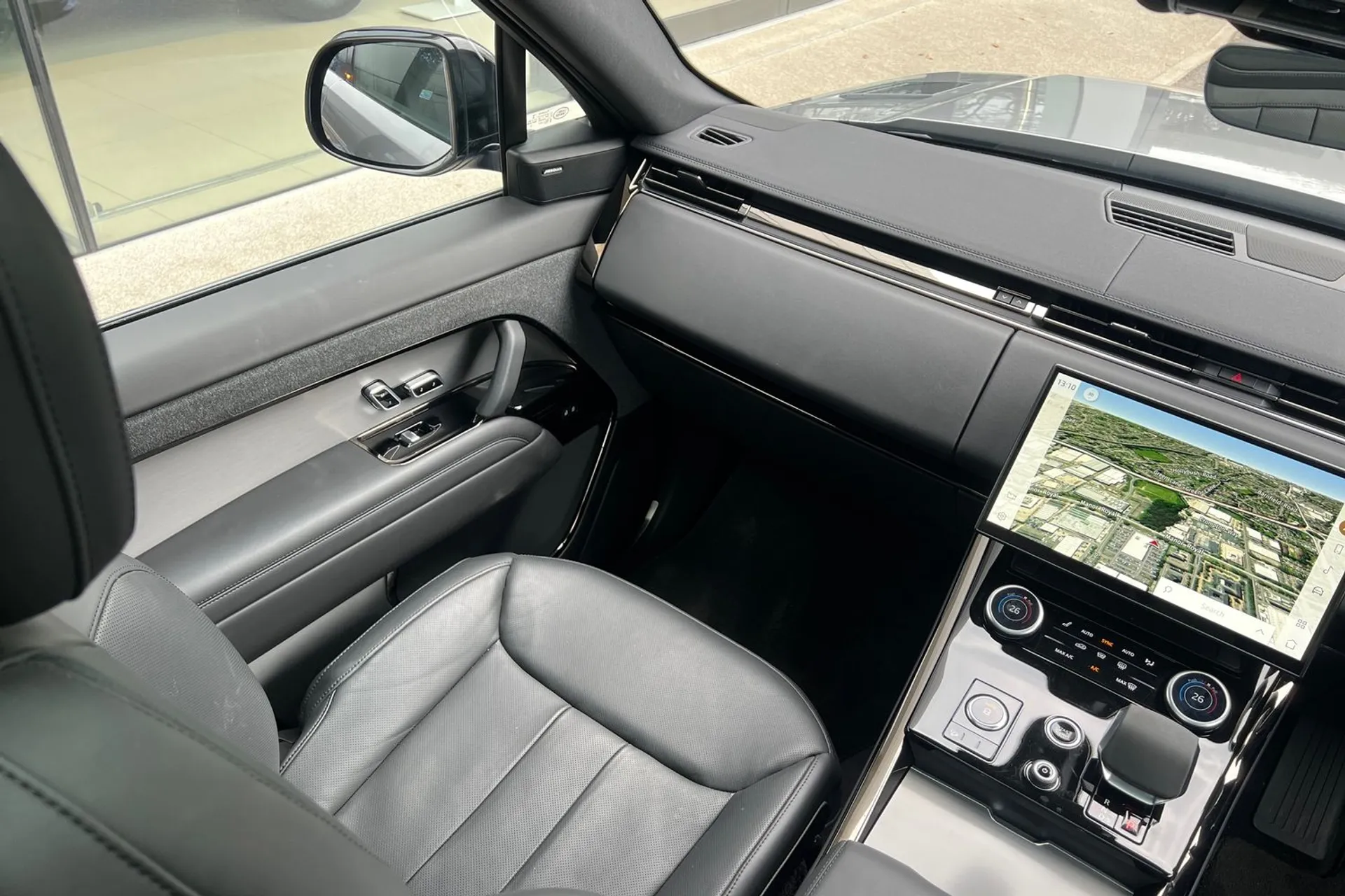 LAND ROVER RANGE ROVER SPORT thumbnail image number 24