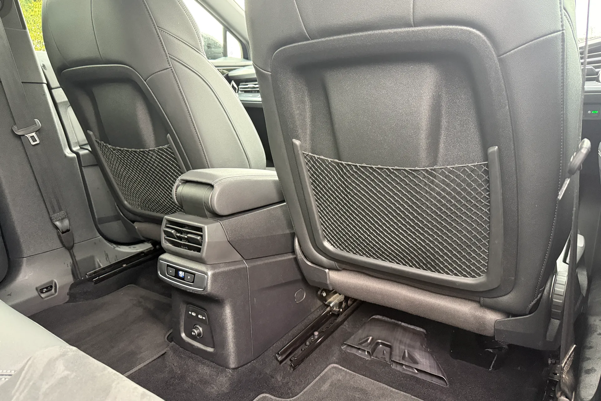 Audi Q4 thumbnail image number 47