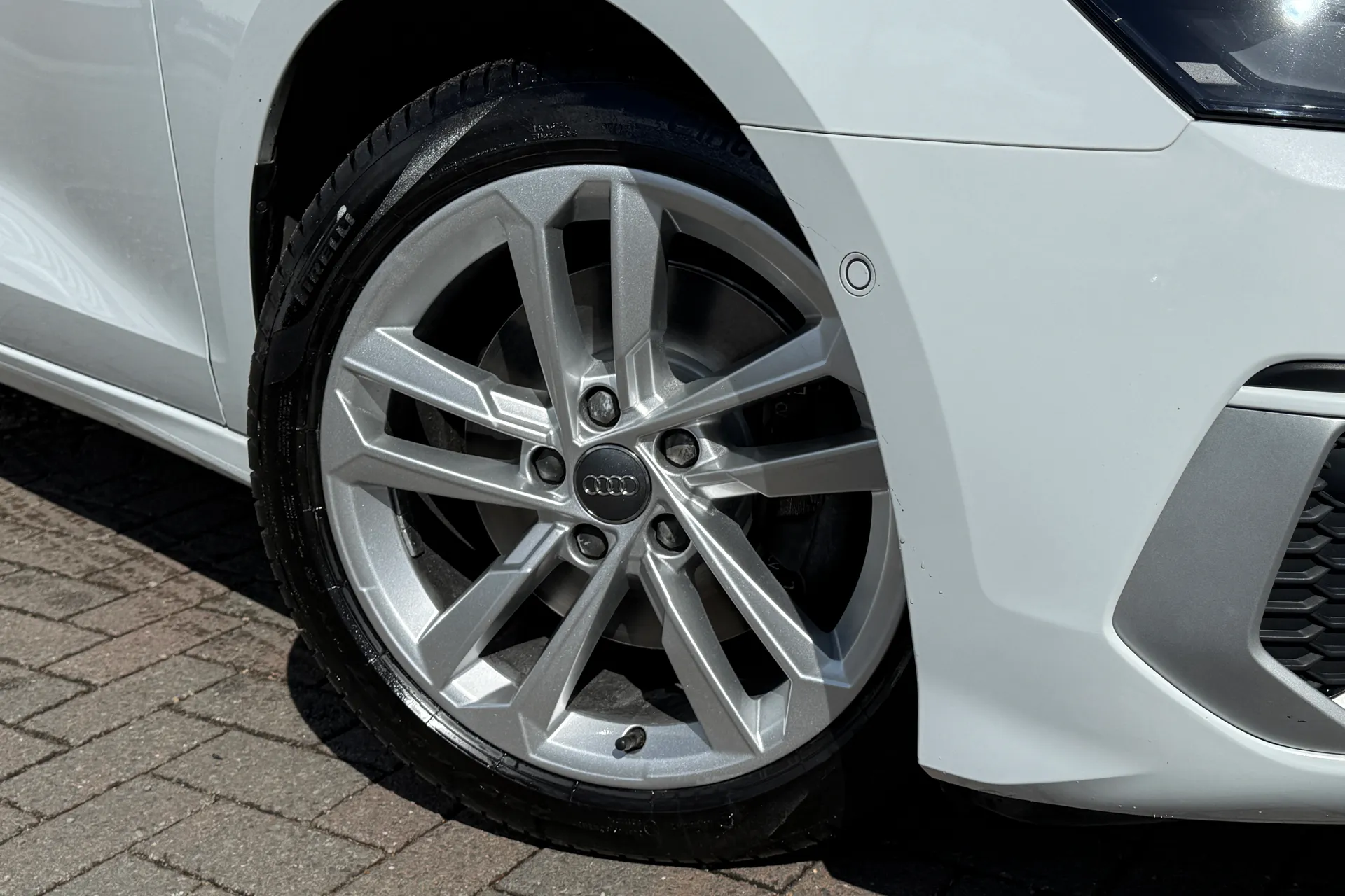 Audi A3 thumbnail image number 7