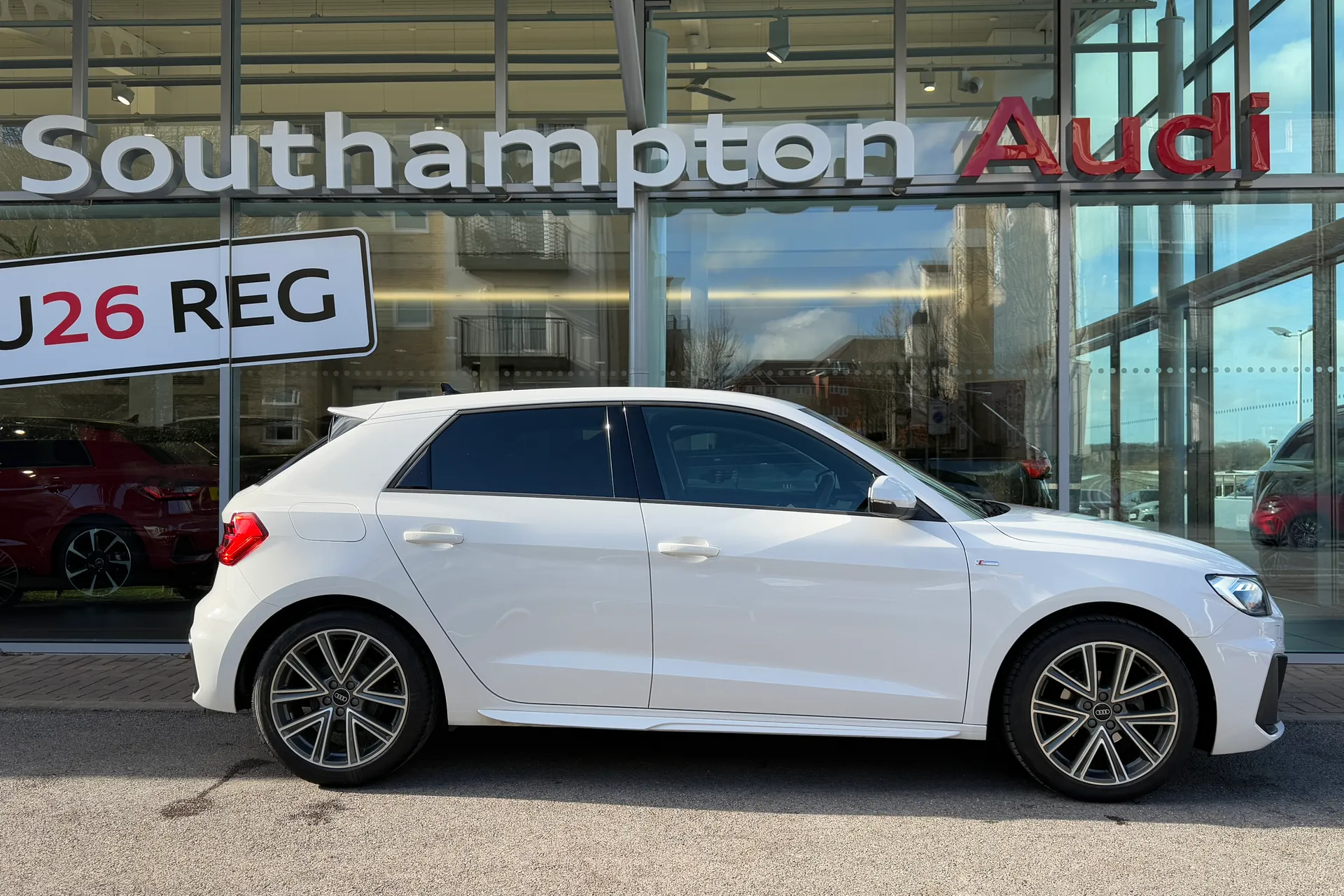 Audi A1 thumbnail image number 2