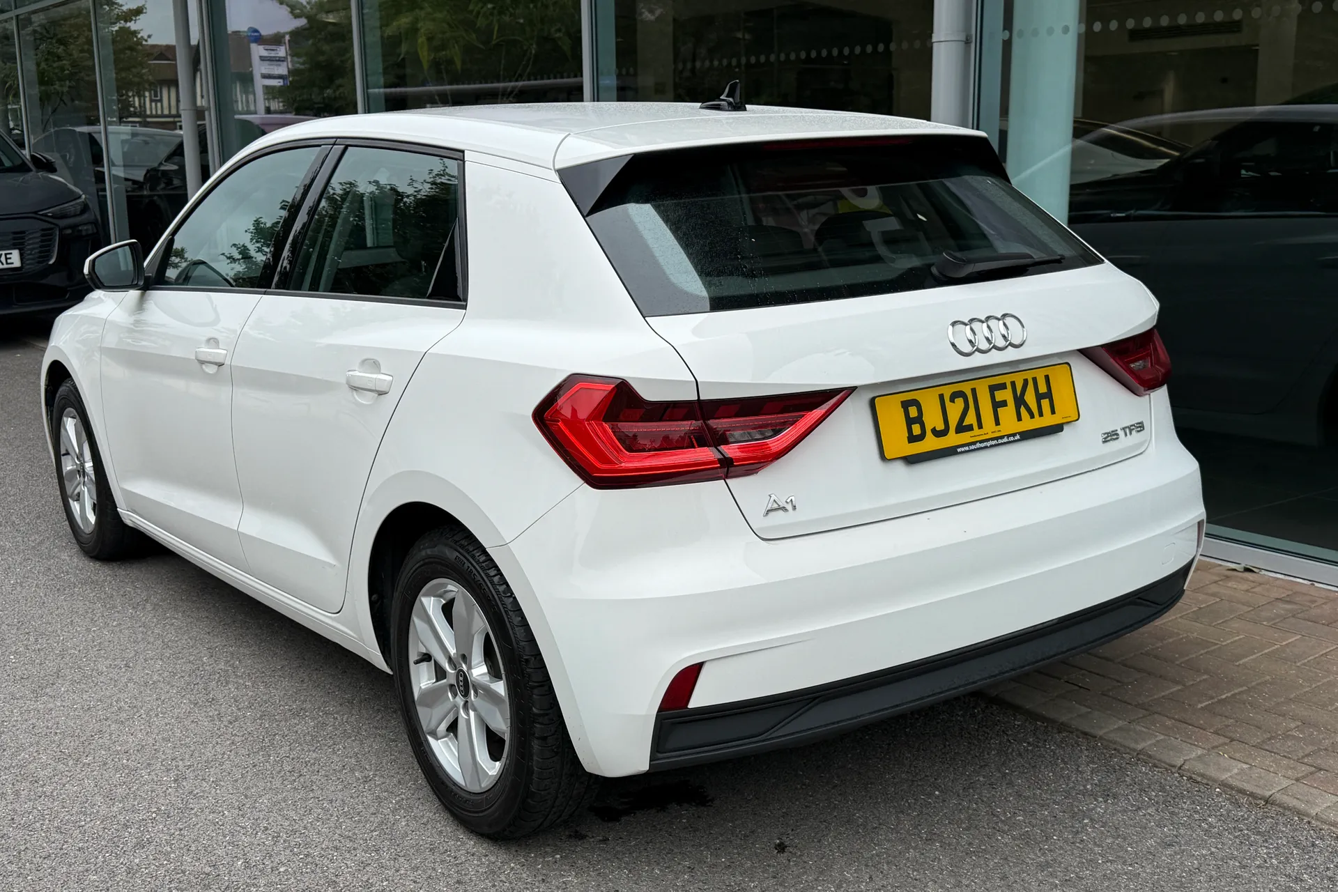 Audi A1 thumbnail image number 3