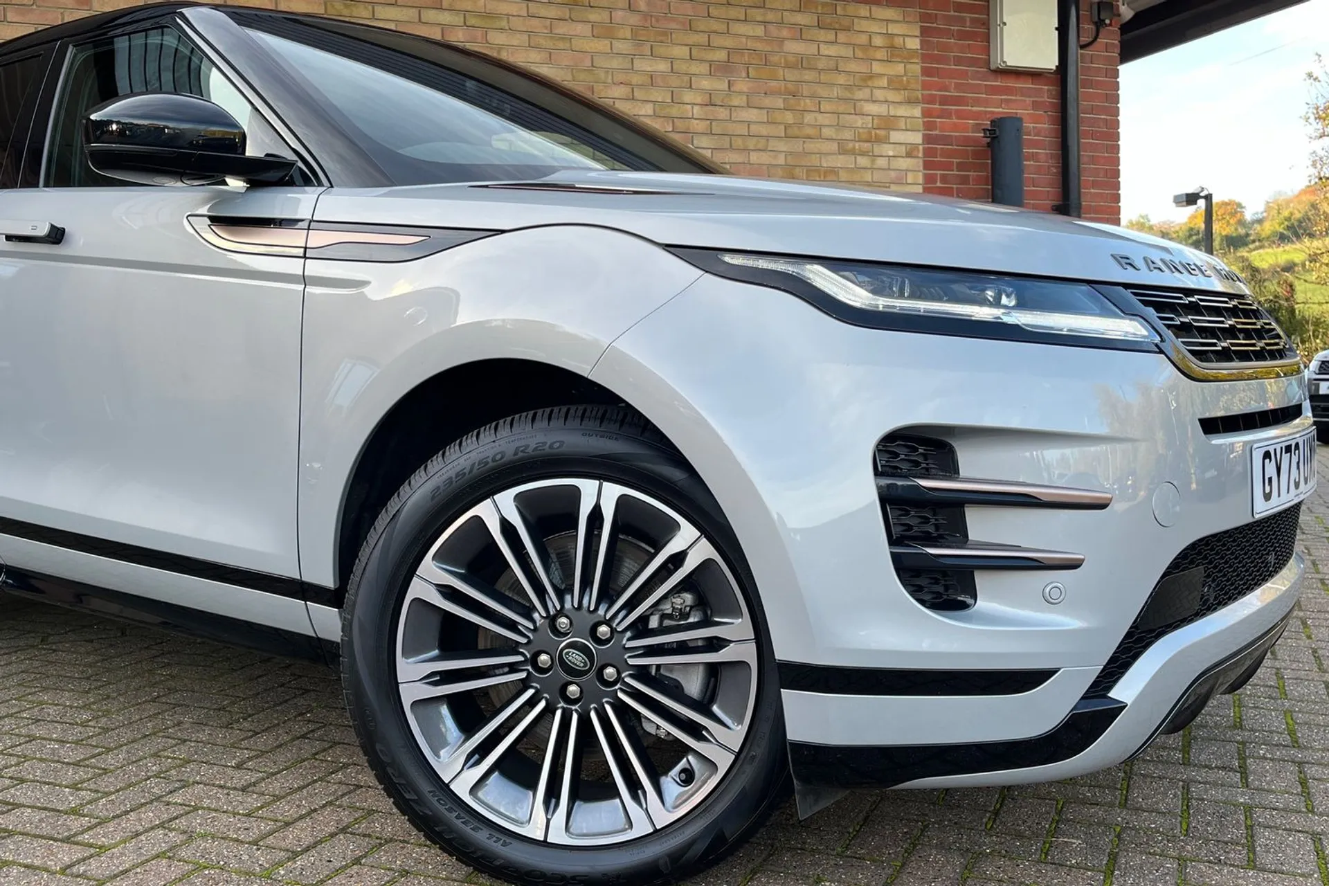 LAND ROVER RANGE ROVER EVOQUE thumbnail image number 9