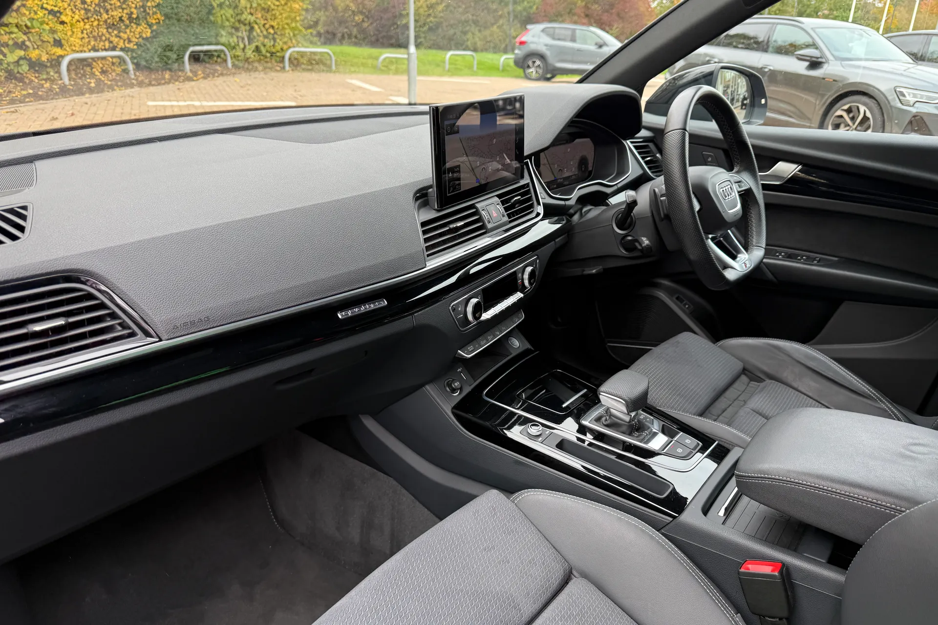 Audi Q5 thumbnail image number 46