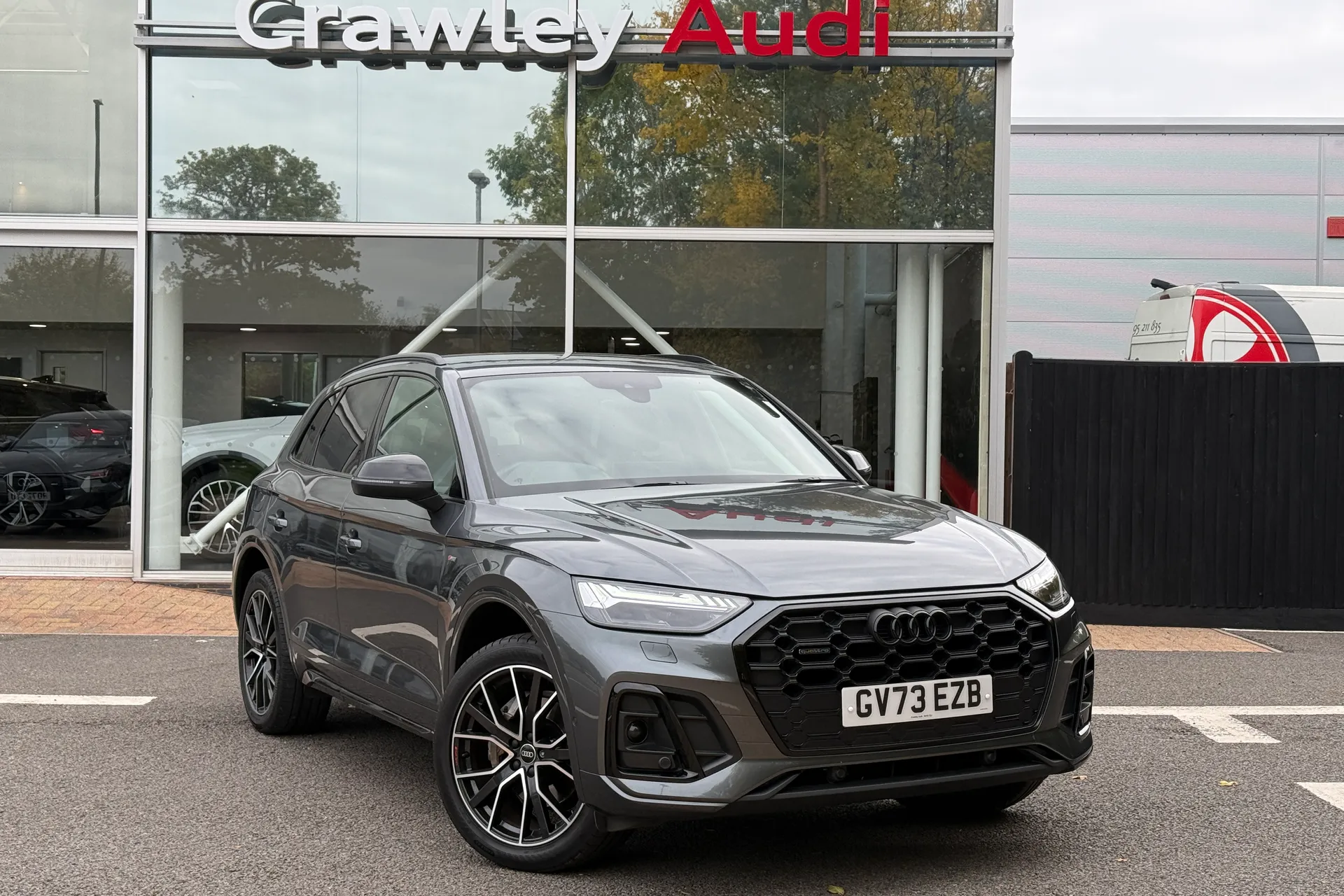 Audi Q5 focused image